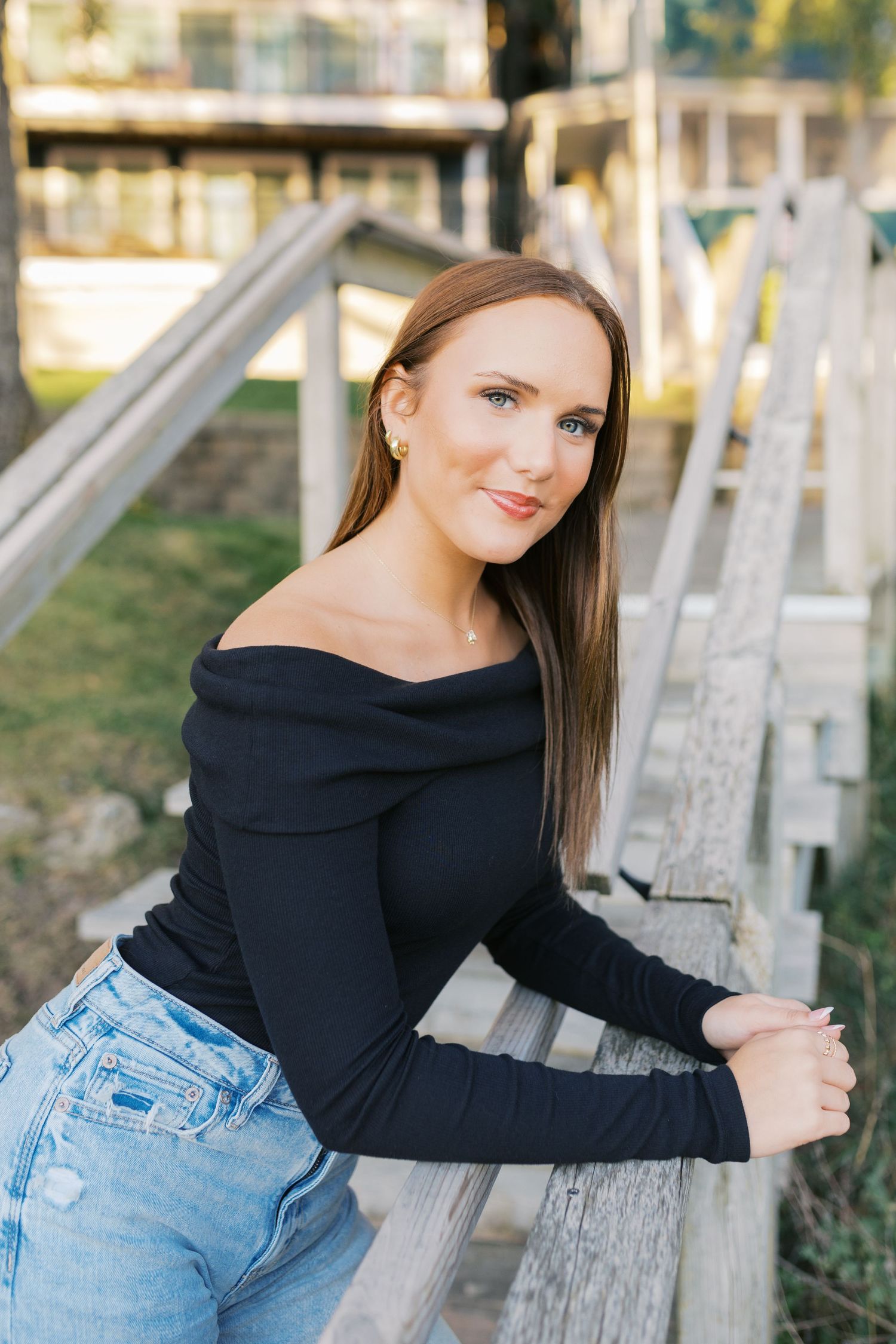 Grand Haven Michigan senior portrait photography pictures, Beach and boardwalk location. summer beach senior pictures in west michigan