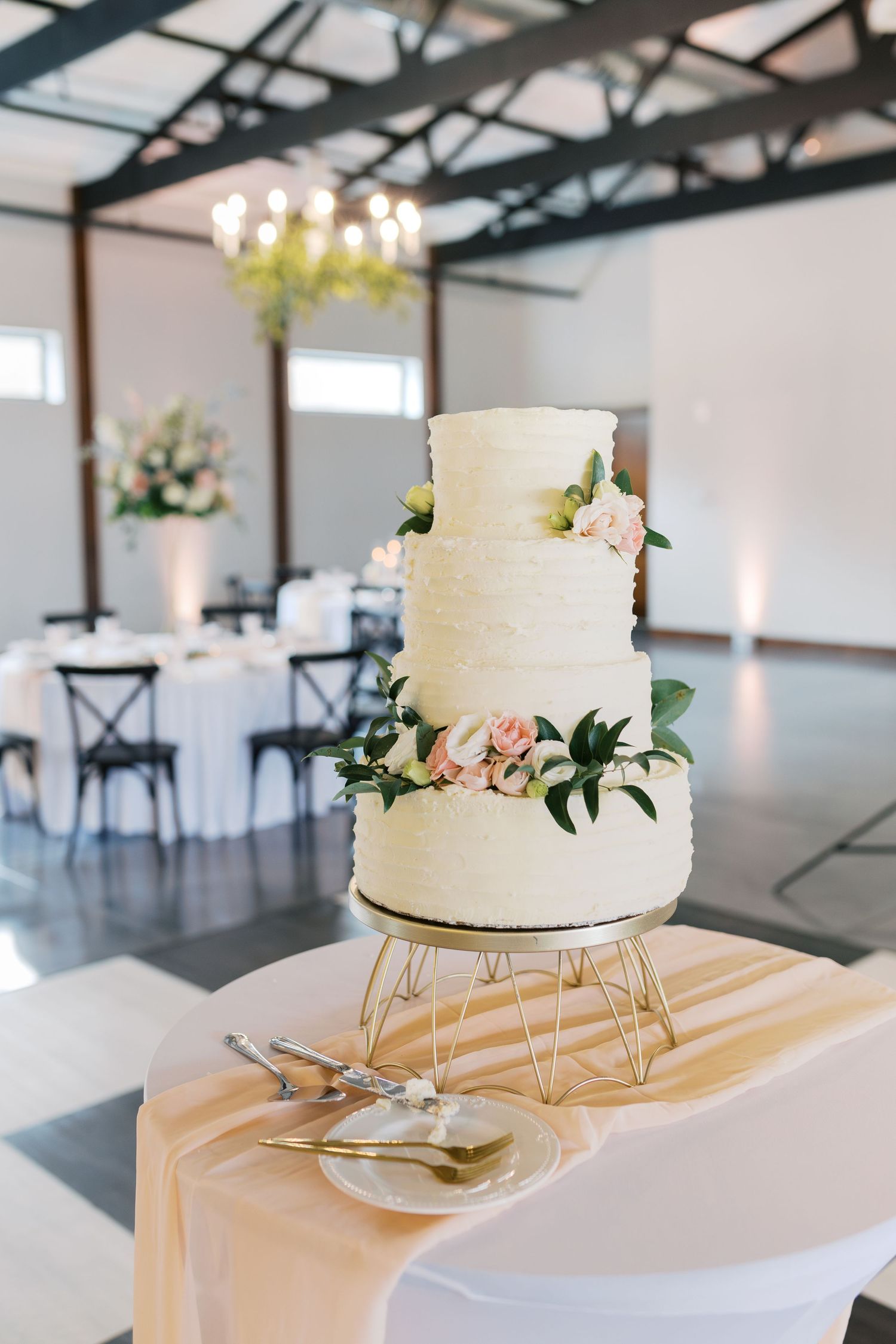 Riverbend Estate Wedding Venue West Michigan equestrian, farm, and barn luxury venue, Wedding photography, grand haven wedding photographer