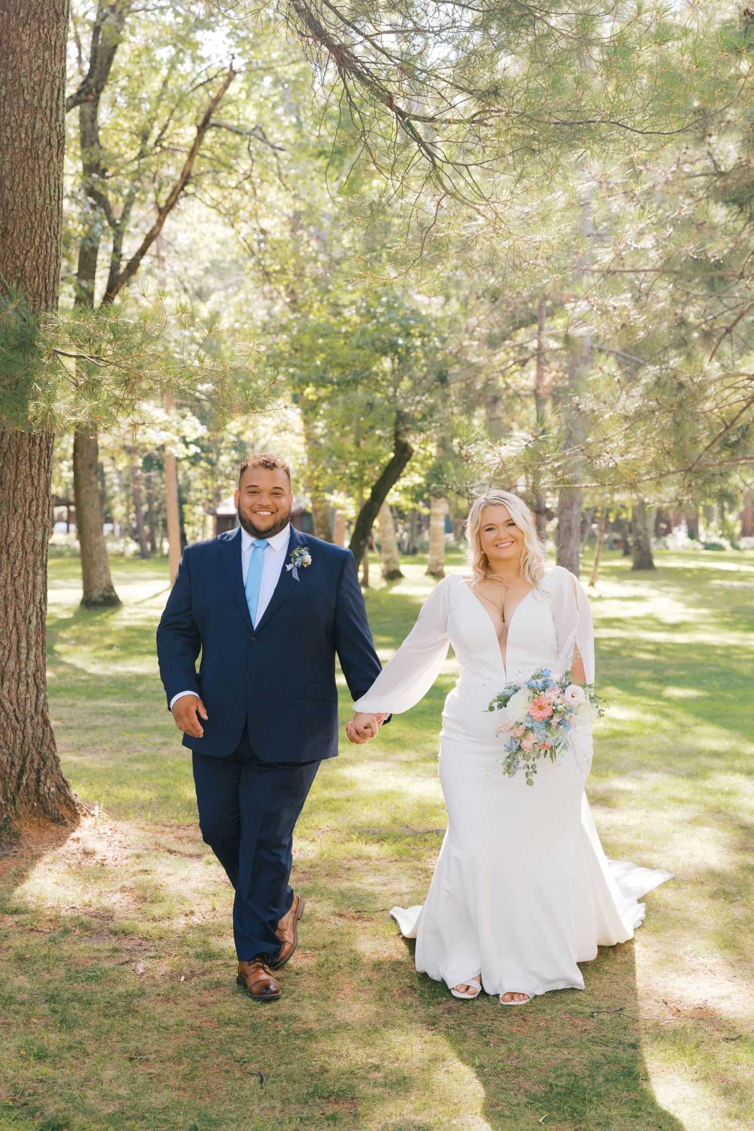 Summer Camp Themed Wedding Photography at Camp Lincoln Camp Lake Hubert in Nisswa Minnesota. Lakeside woodland wedding pictures Up North