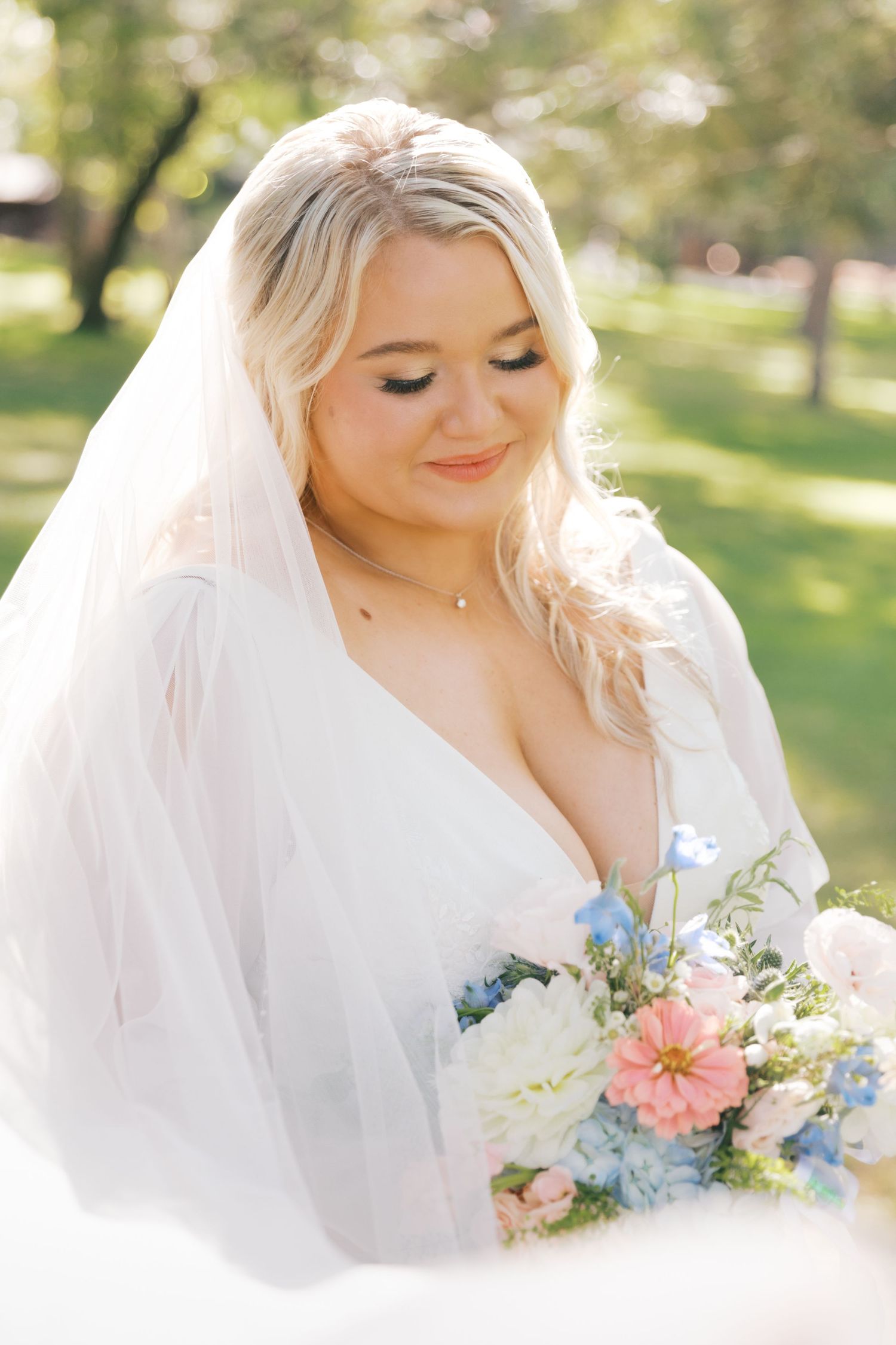 Summer Camp Themed Wedding Photography at Camp Lincoln Camp Lake Hubert in Nisswa Minnesota. Lakeside woodland wedding pictures Up North