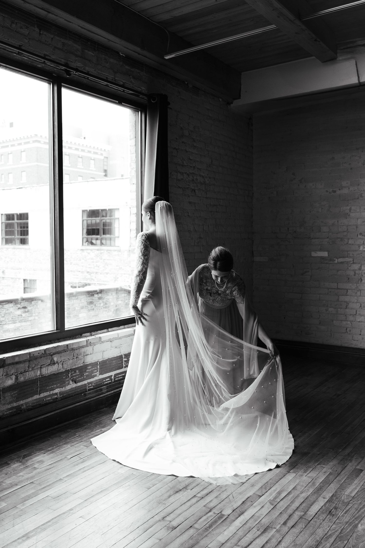 From, Rayna Wedding Day Portrait Photography based out of Grand Haven, West Michigan. True to color, bright style pictures.
