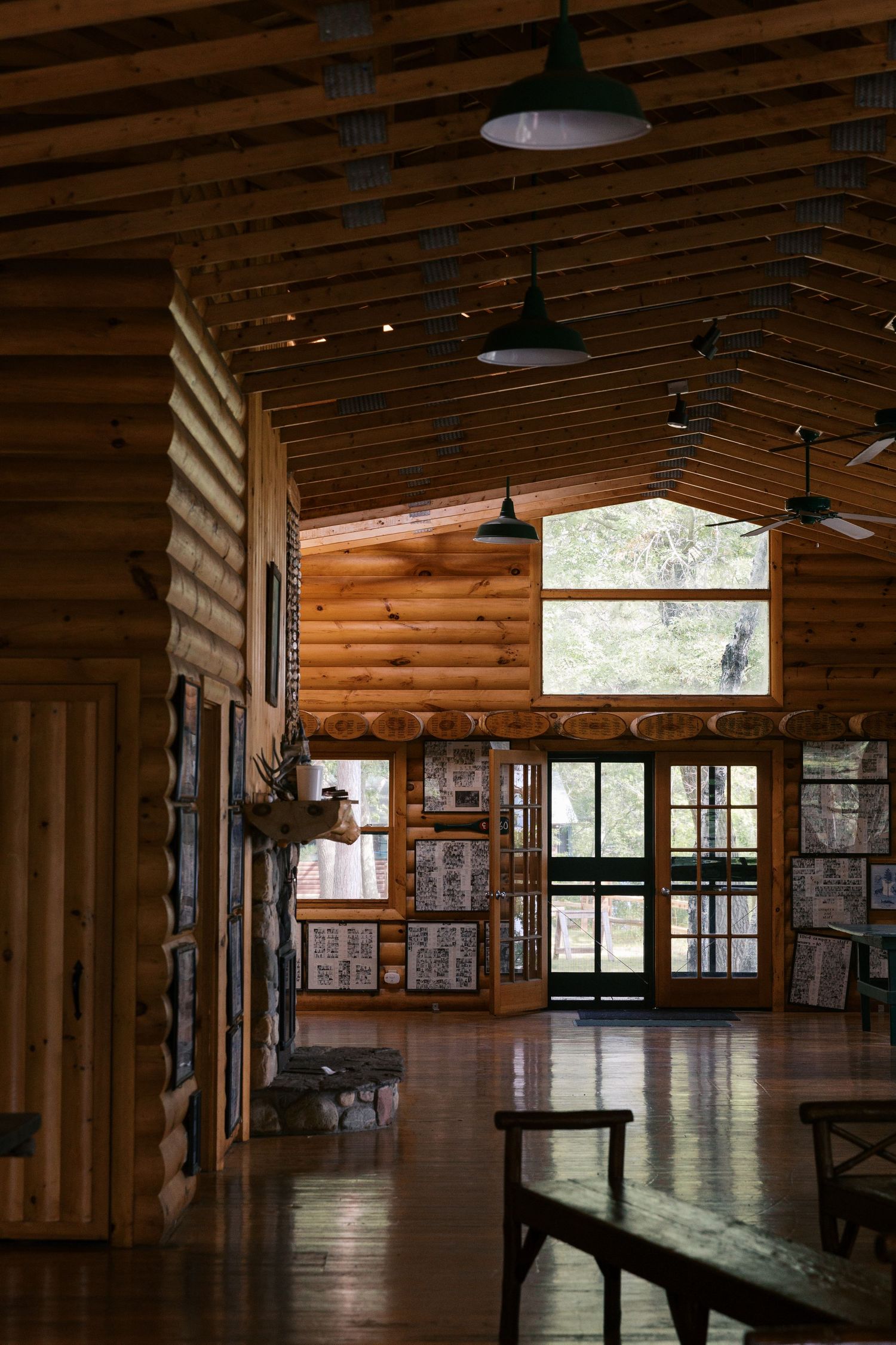 Summer Camp Themed Wedding Photography at Camp Lincoln Camp Lake Hubert in Nisswa Minnesota. Lakeside woodland wedding pictures Up North