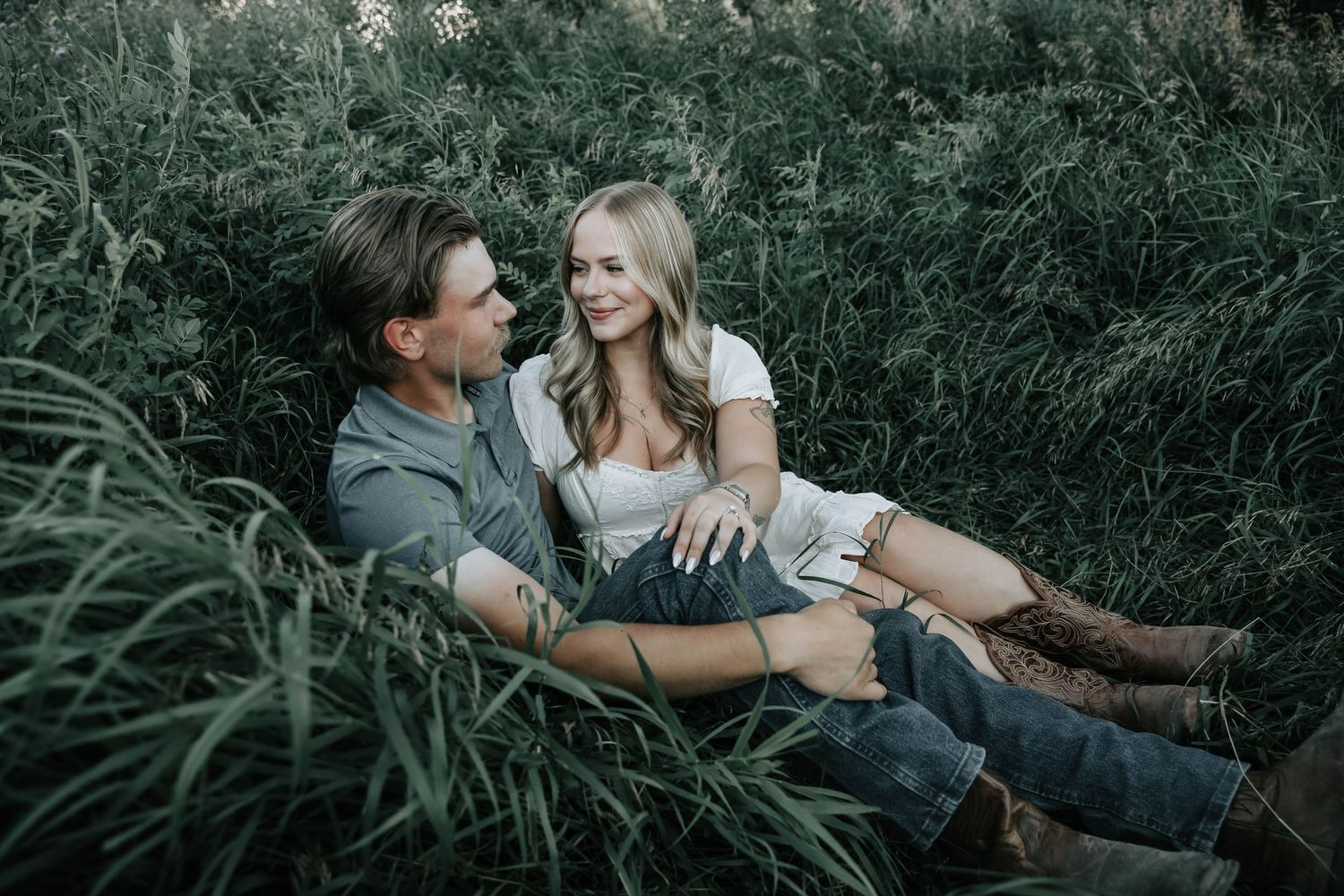couples and engagement photography in lethbridge alberta