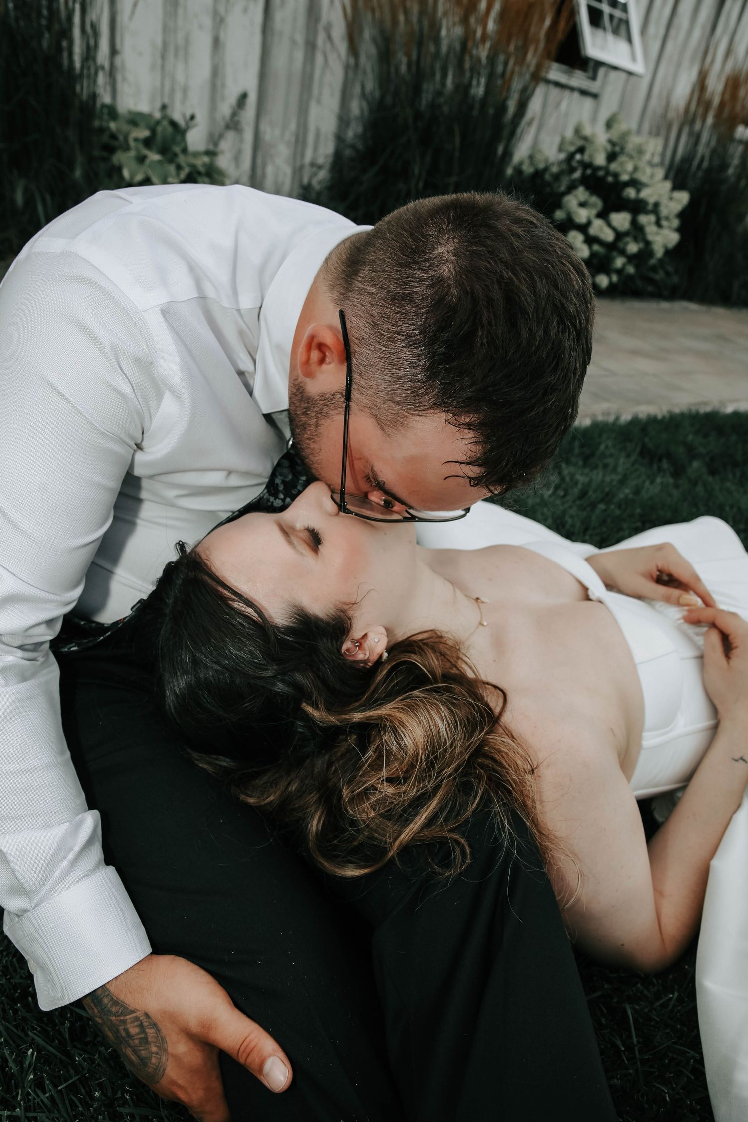 the country side barn wedding venue in Lethbridge Alberta. real wedding from this rustic chic barn venue two hours outside of Calgary AB