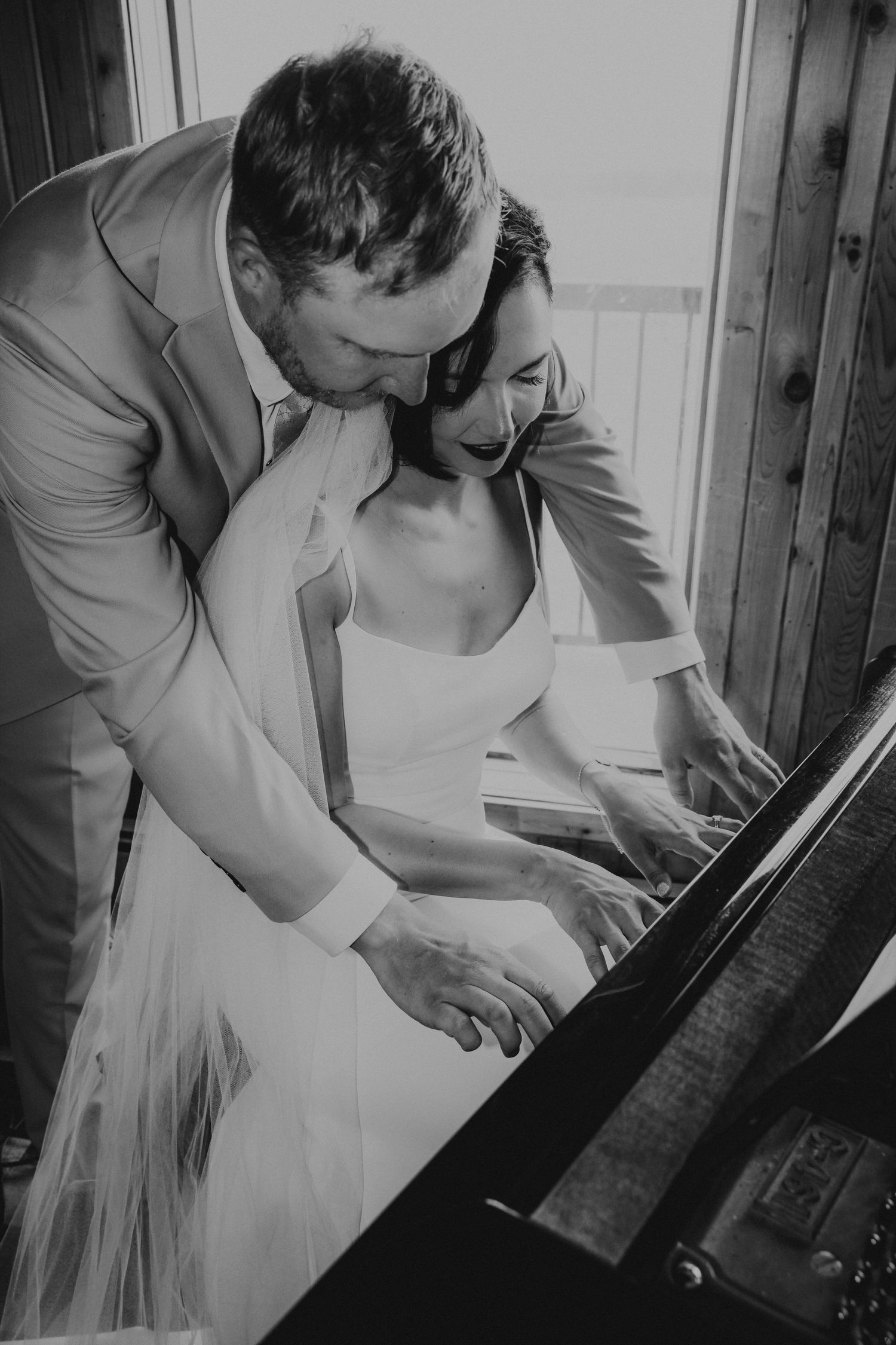 payne lake lodge wedding photos