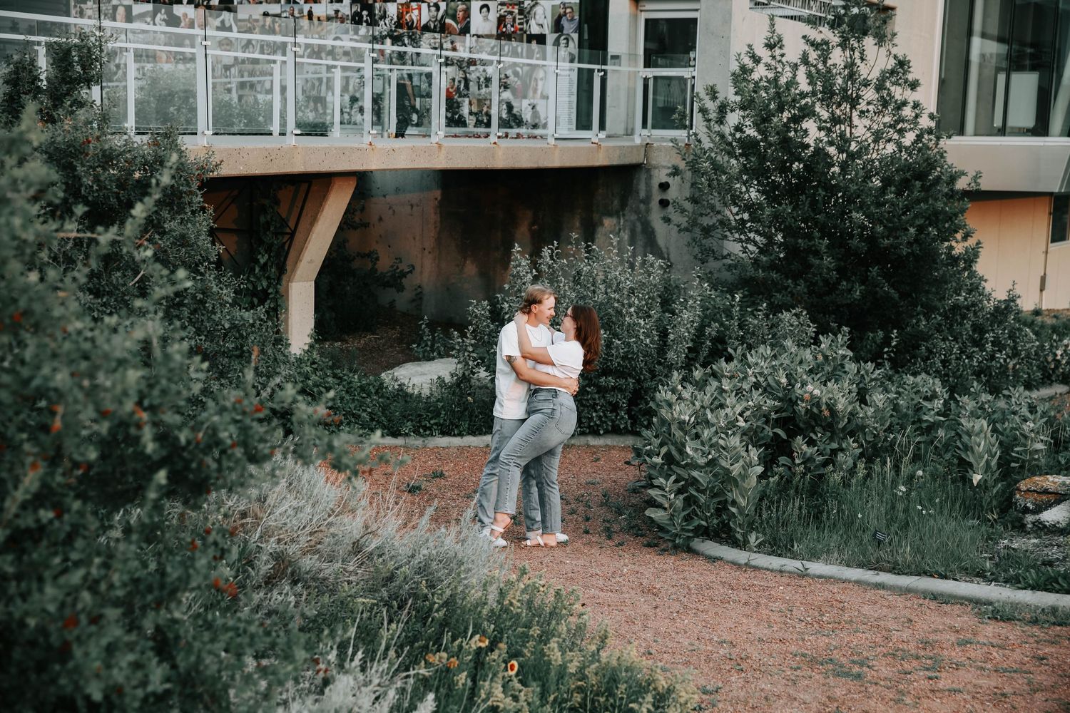 engagement session photo shoots at the galt museum in lethbridge alberta