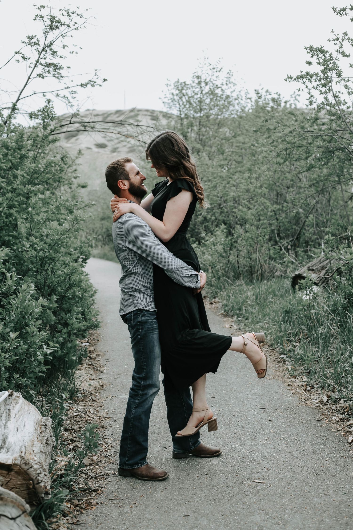 engagement session in lethbridge alberta at the Helen Schuler Nature Centre