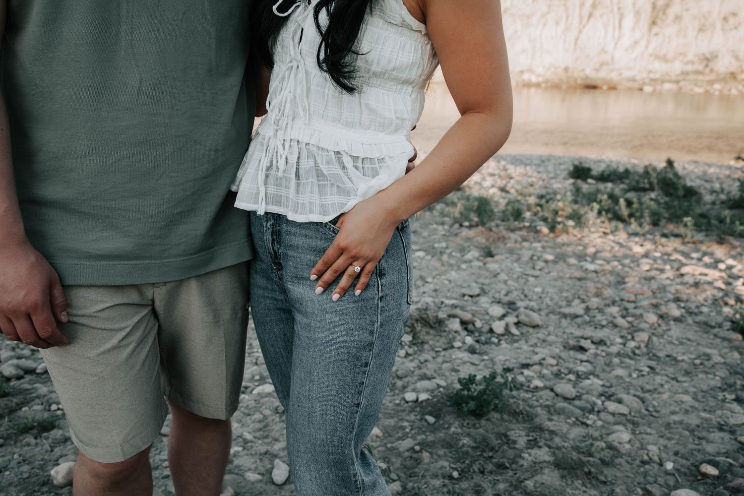 engagement session at popson park in lethbridge alberta