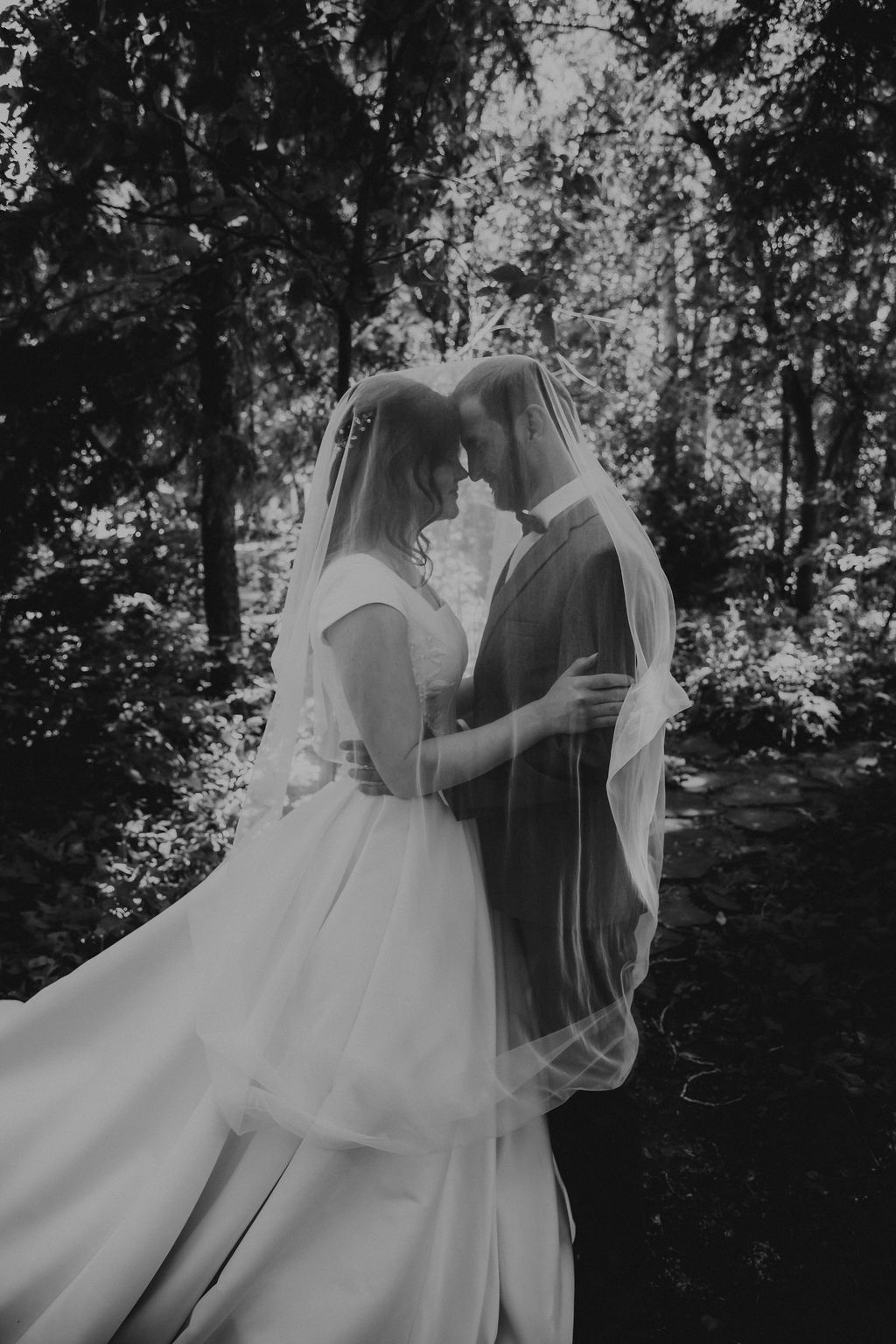 july wedding at the norland historic estate in lethbridge alberta