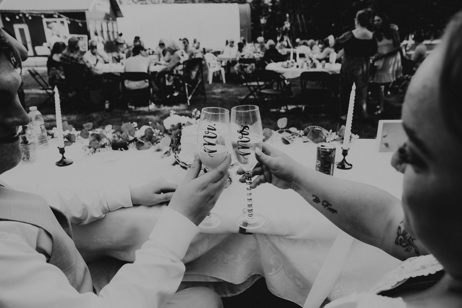 wedding photographer in virden manitoba - backyard wedding in manitoba