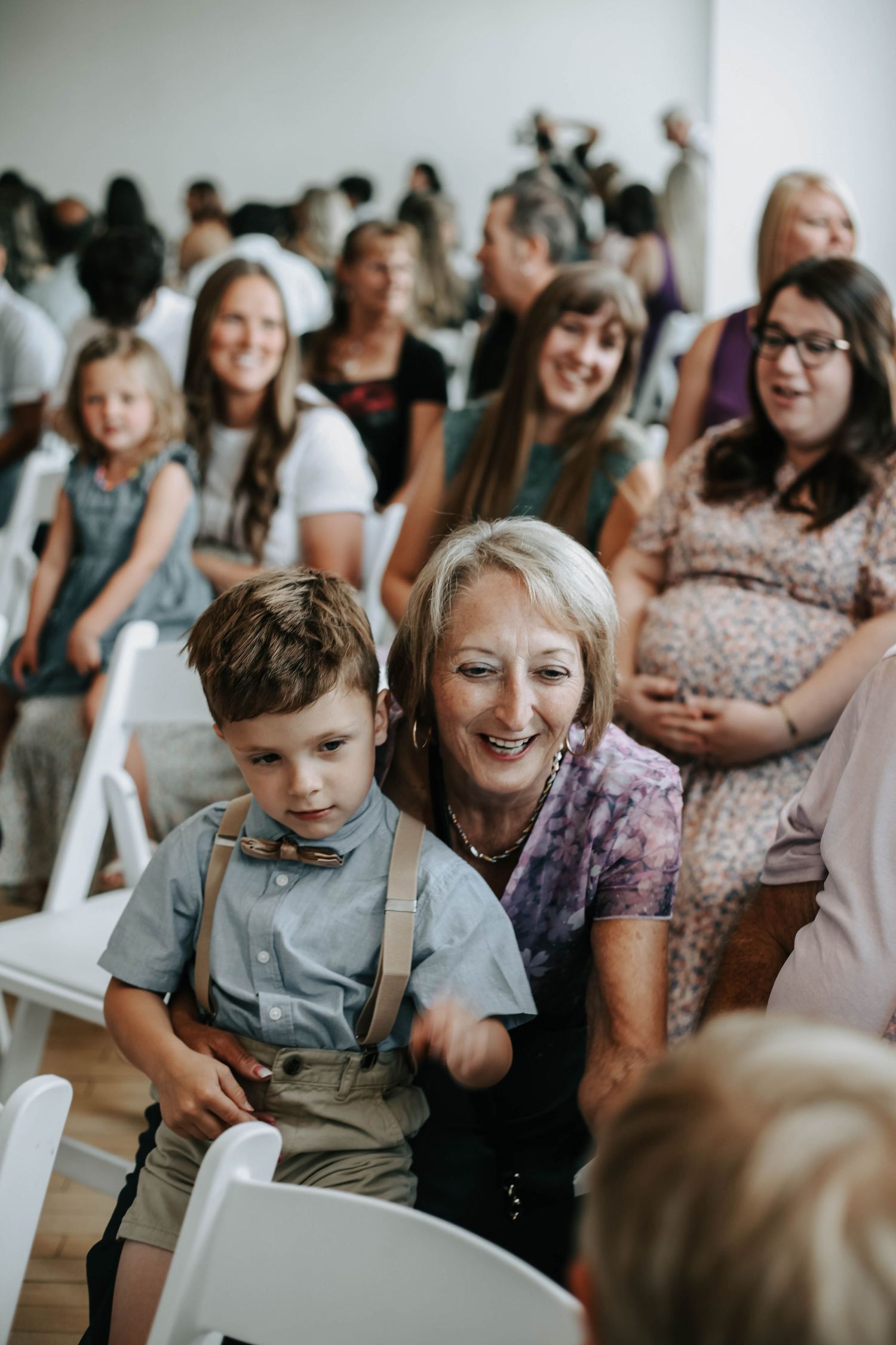 wedding photography in lethbridge alberta, downtown couples and bridal party pictures