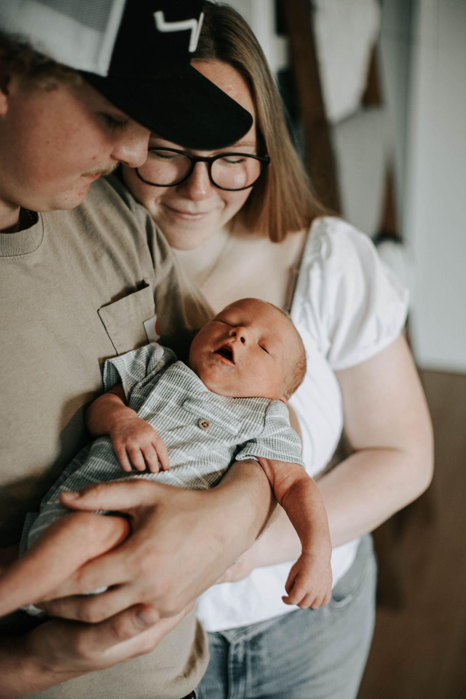 newborn photographer Lethbridge
