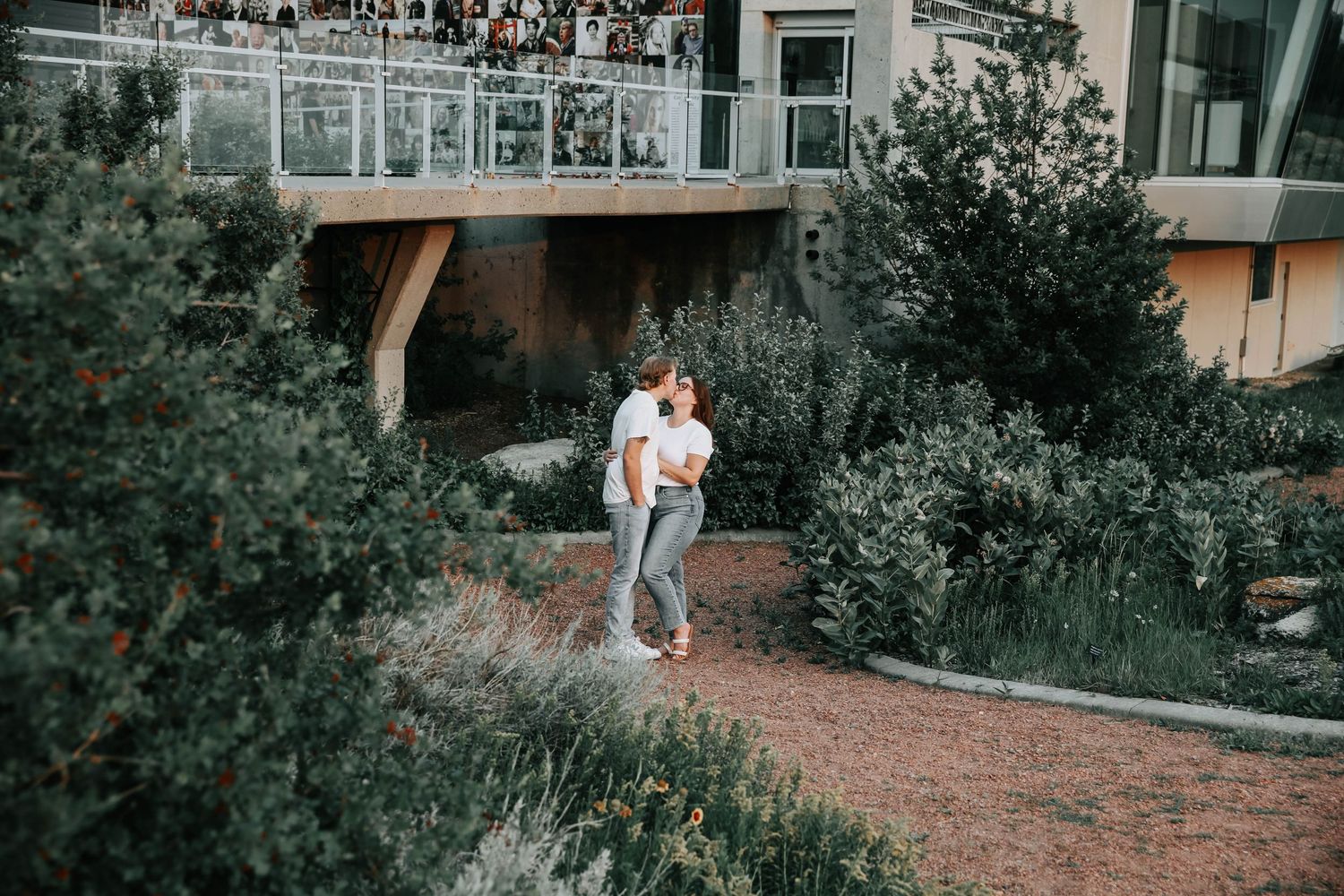 engagement session photo shoots at the galt museum in lethbridge alberta