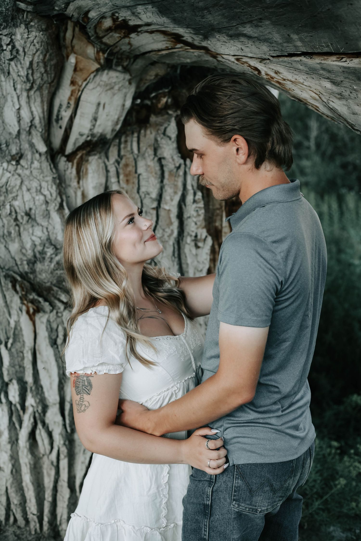 couples and engagement photography in lethbridge alberta