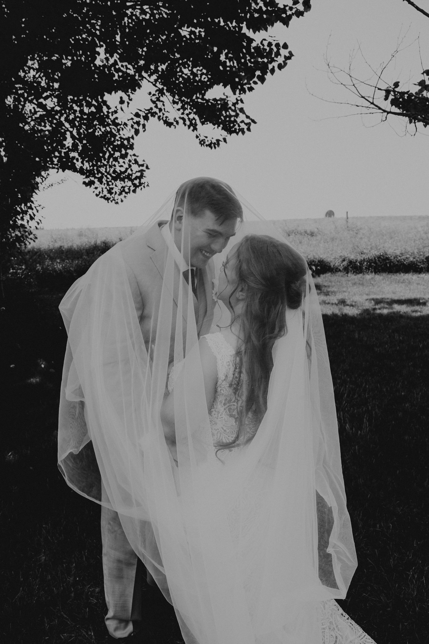 the country side barn wedding venue in Lethbridge Alberta. real wedding from this rustic chic barn venue two hours outside of Calgary AB