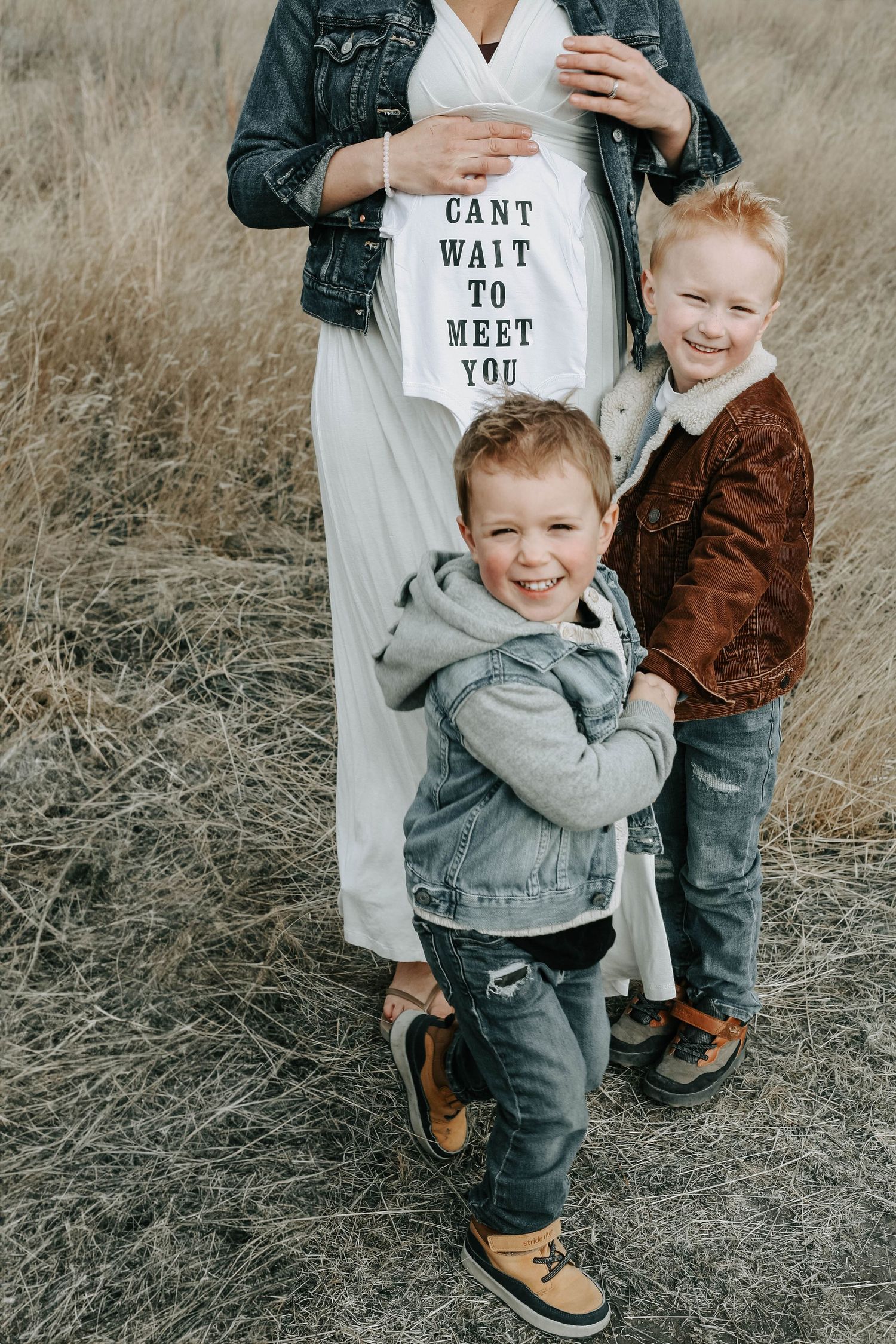 Lethbridge maternity photographer