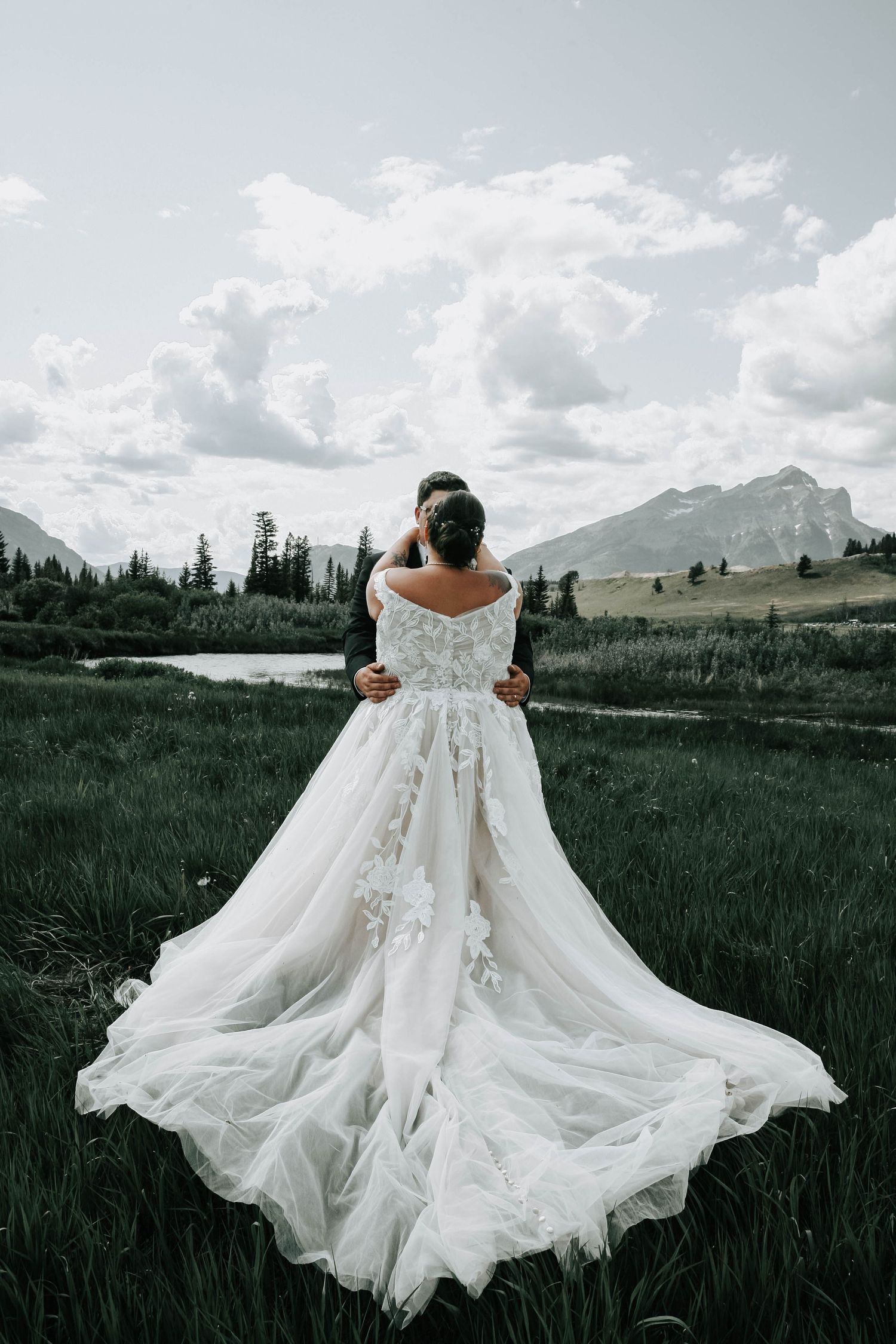 Southern Alberta wedding photographer