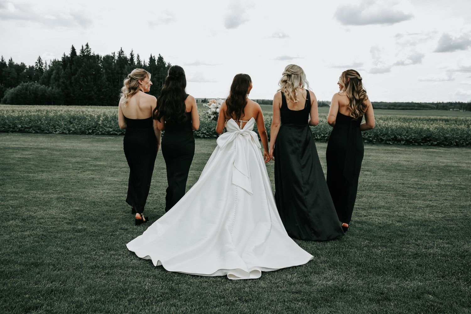 bride and groom couples portraits at affordable southern alberta and lethbridge wedding venues