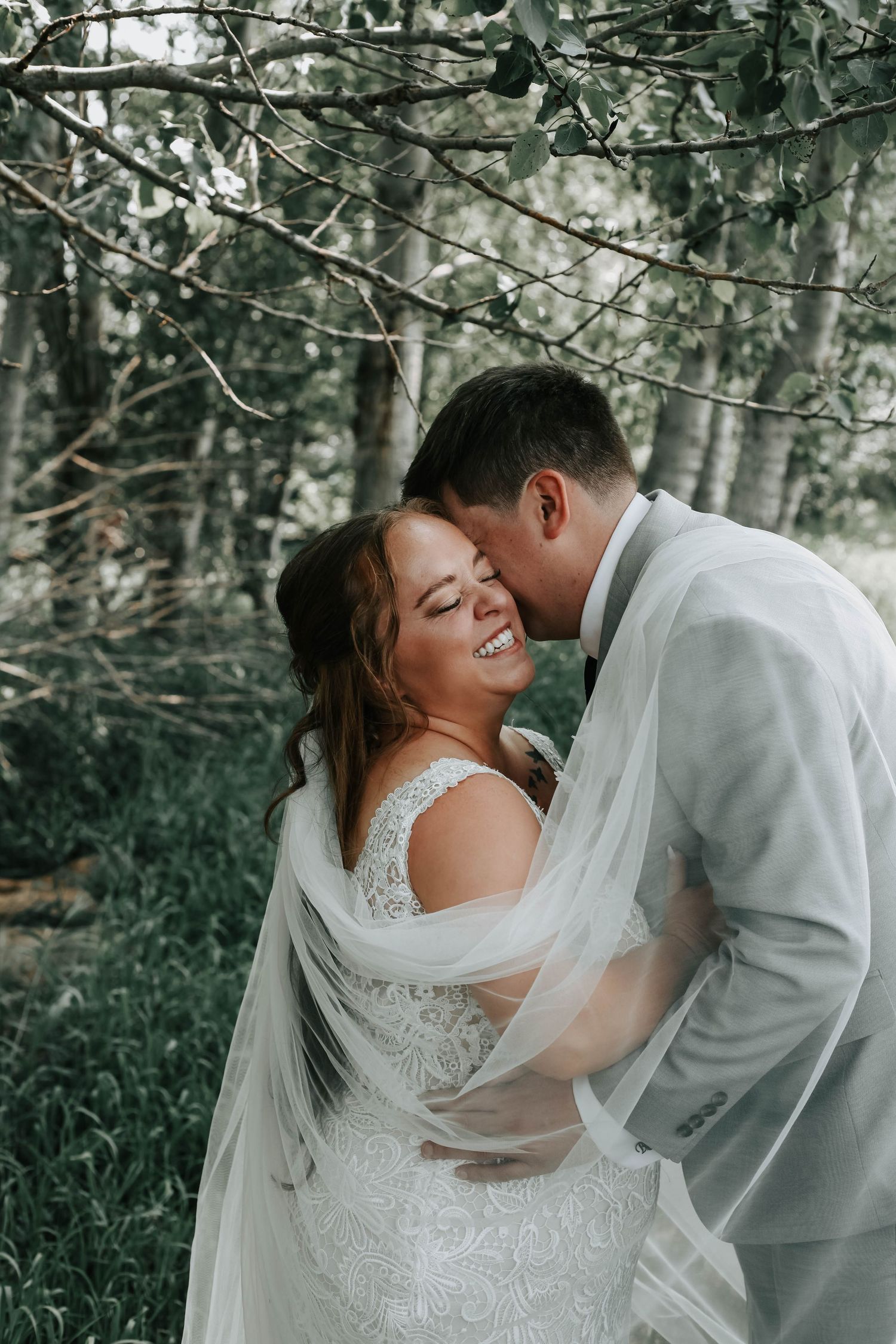 wedding photographer in virden manitoba - backyard wedding in manitoba