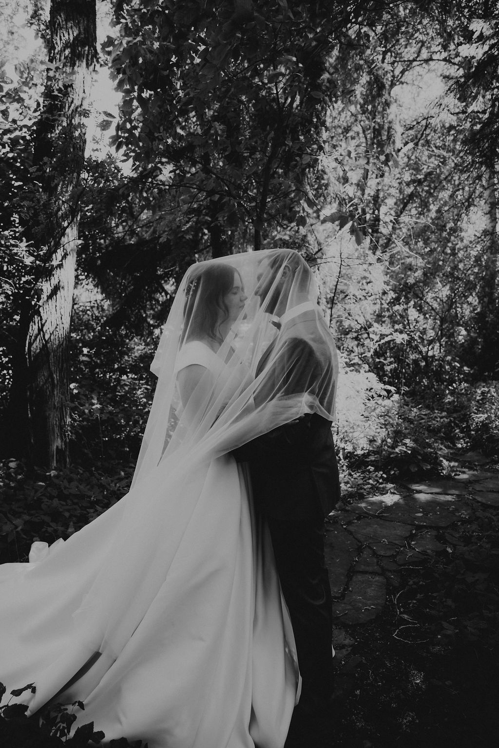 july wedding at the norland historic estate in lethbridge alberta