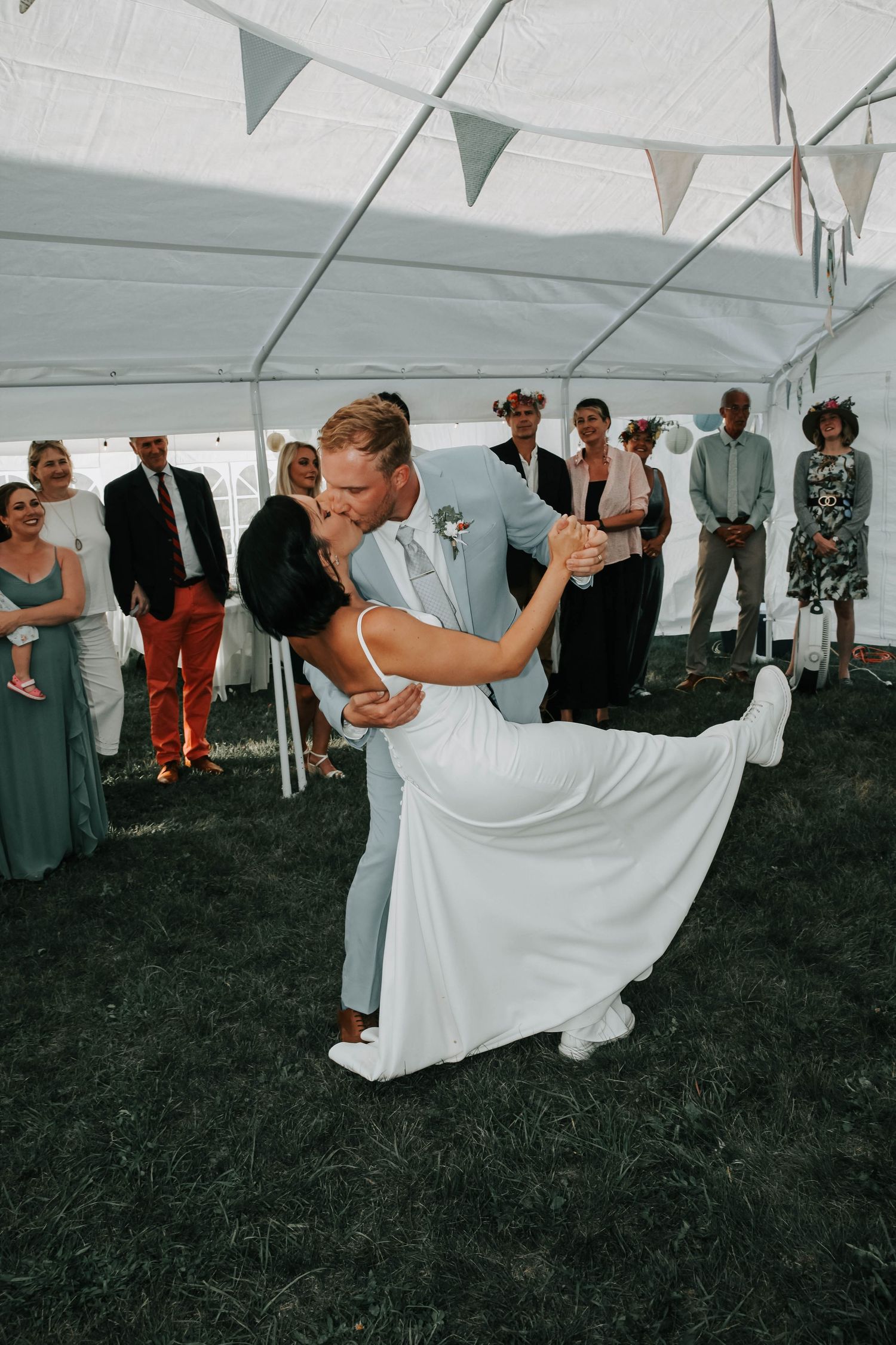 payne lake lodge wedding photos