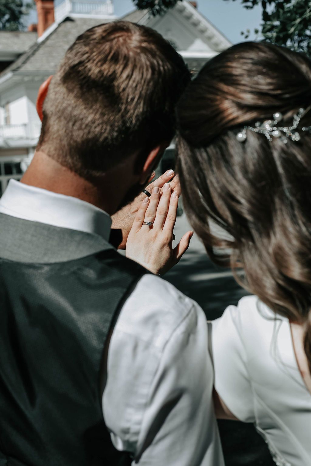 july wedding at the norland historic estate in lethbridge alberta
