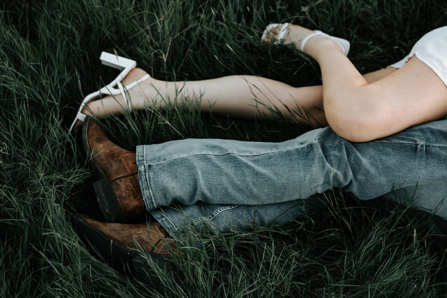 engagement sessions in lethbridge alberta