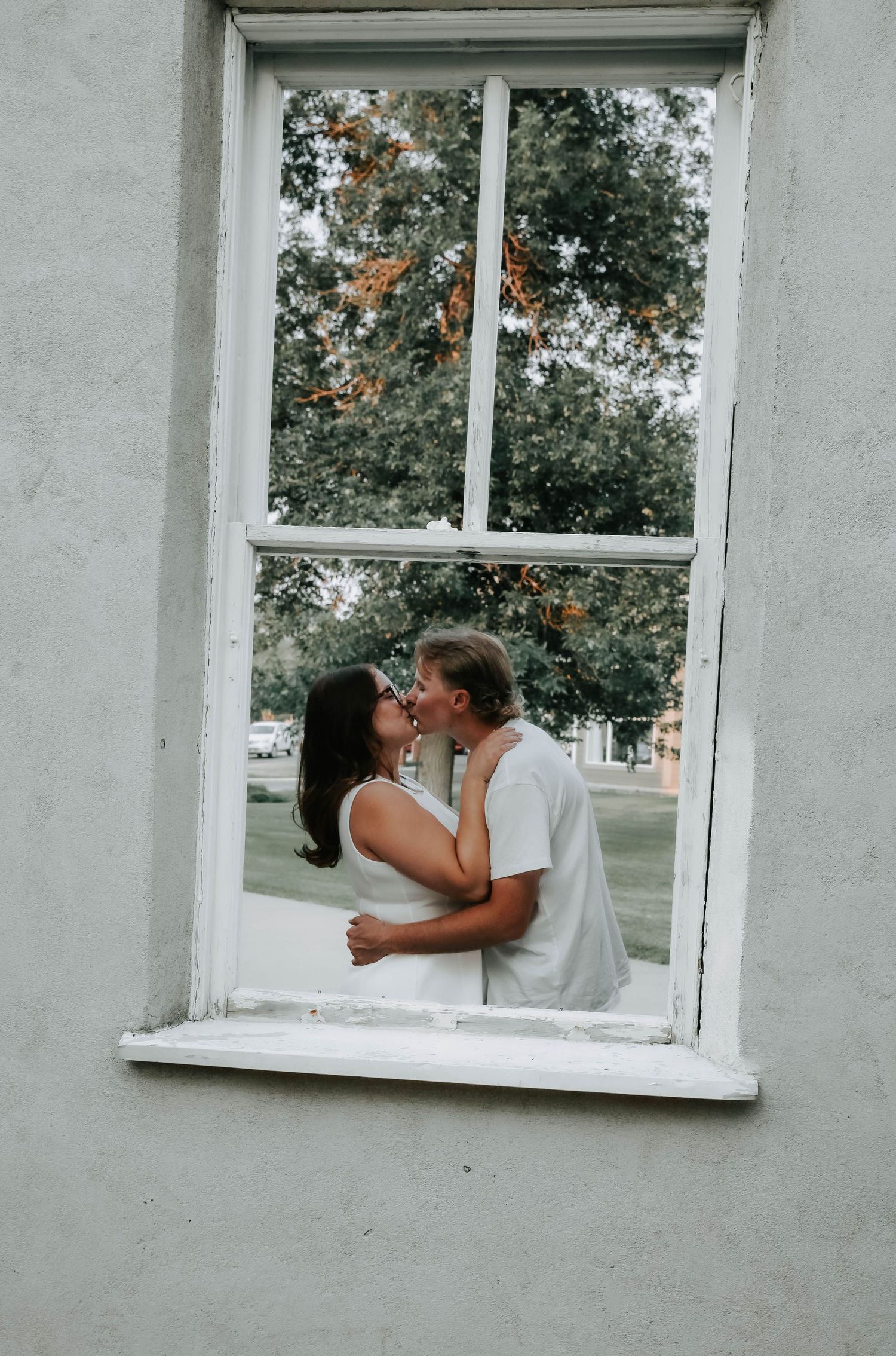 engagement session photo shoots at the galt museum in lethbridge alberta