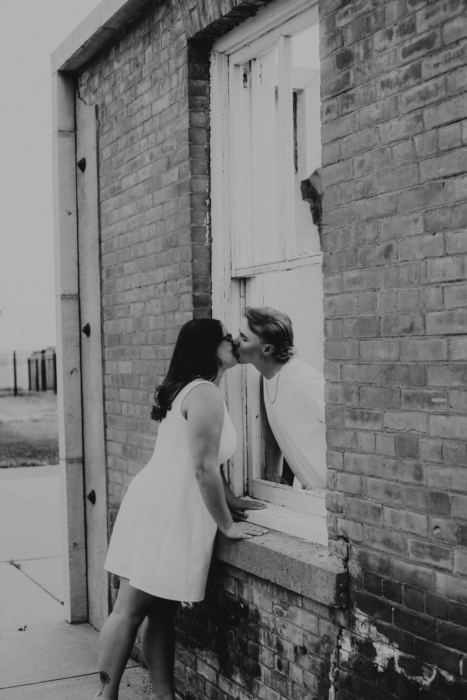 engagement session photo shoots at the galt museum in lethbridge alberta
