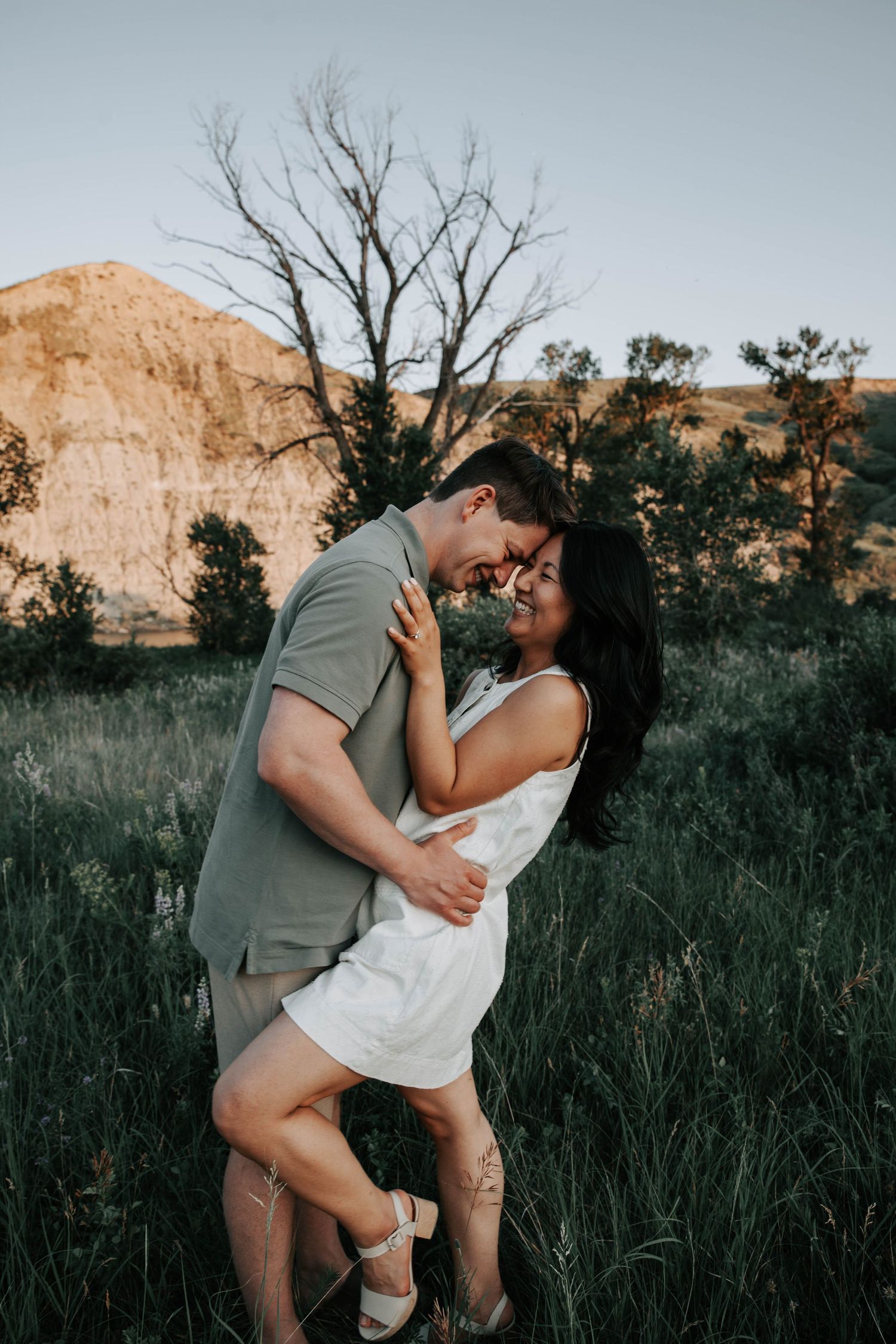 engagement session at popson park in lethbridge alberta