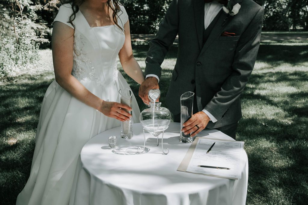 july wedding at the norland historic estate in lethbridge alberta