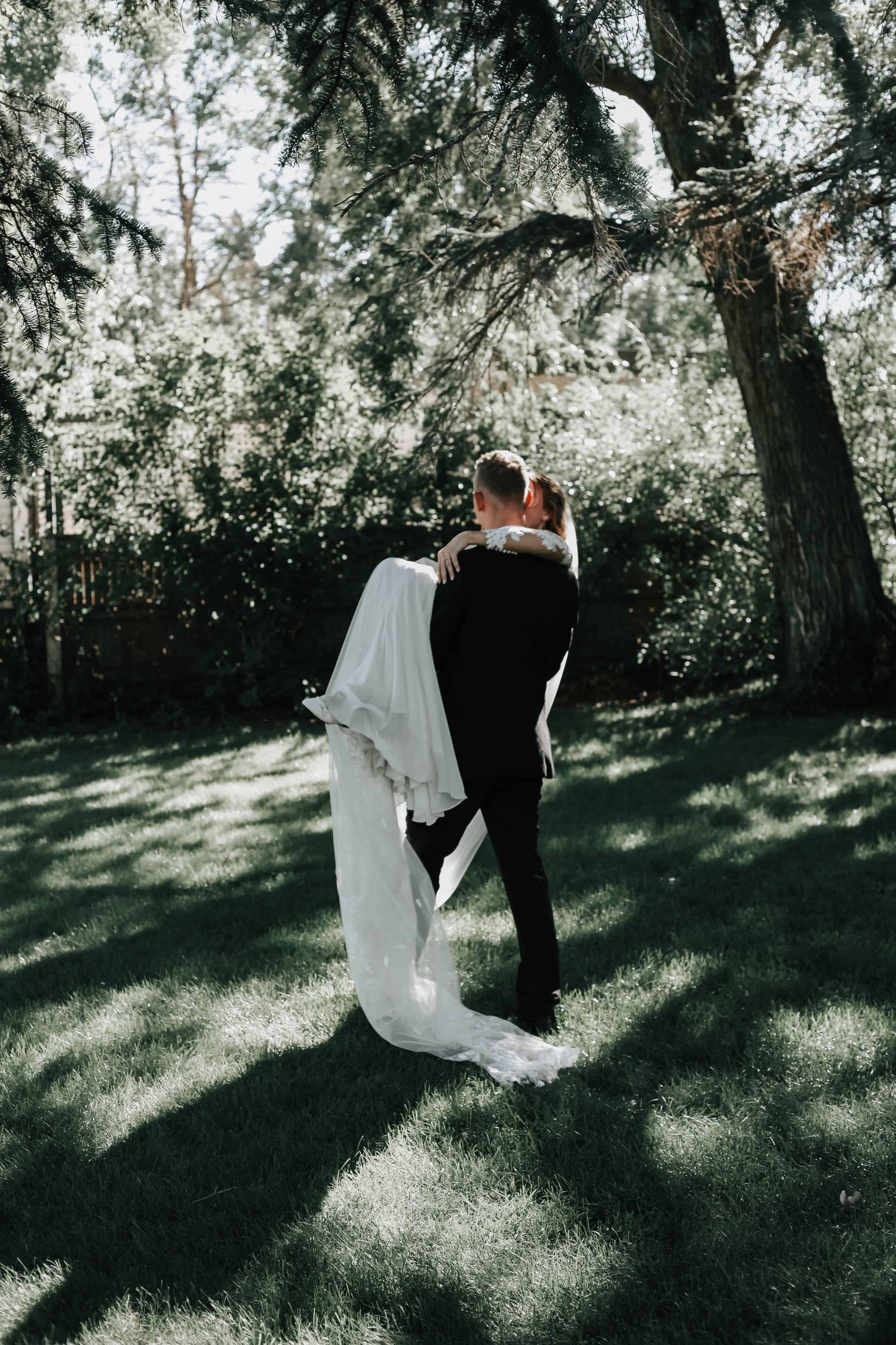 how to elope in waterton