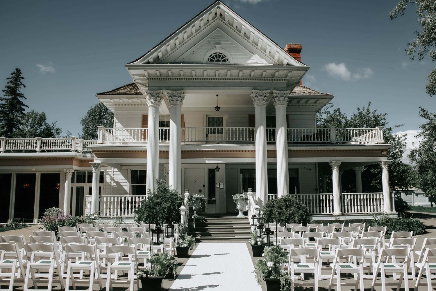 Wedding ceremony photos at the Norland Historic Estate wedding venue