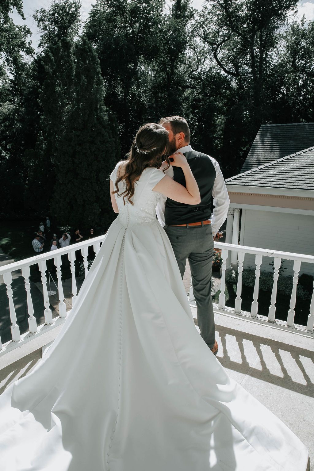 july wedding at the norland historic estate in lethbridge alberta