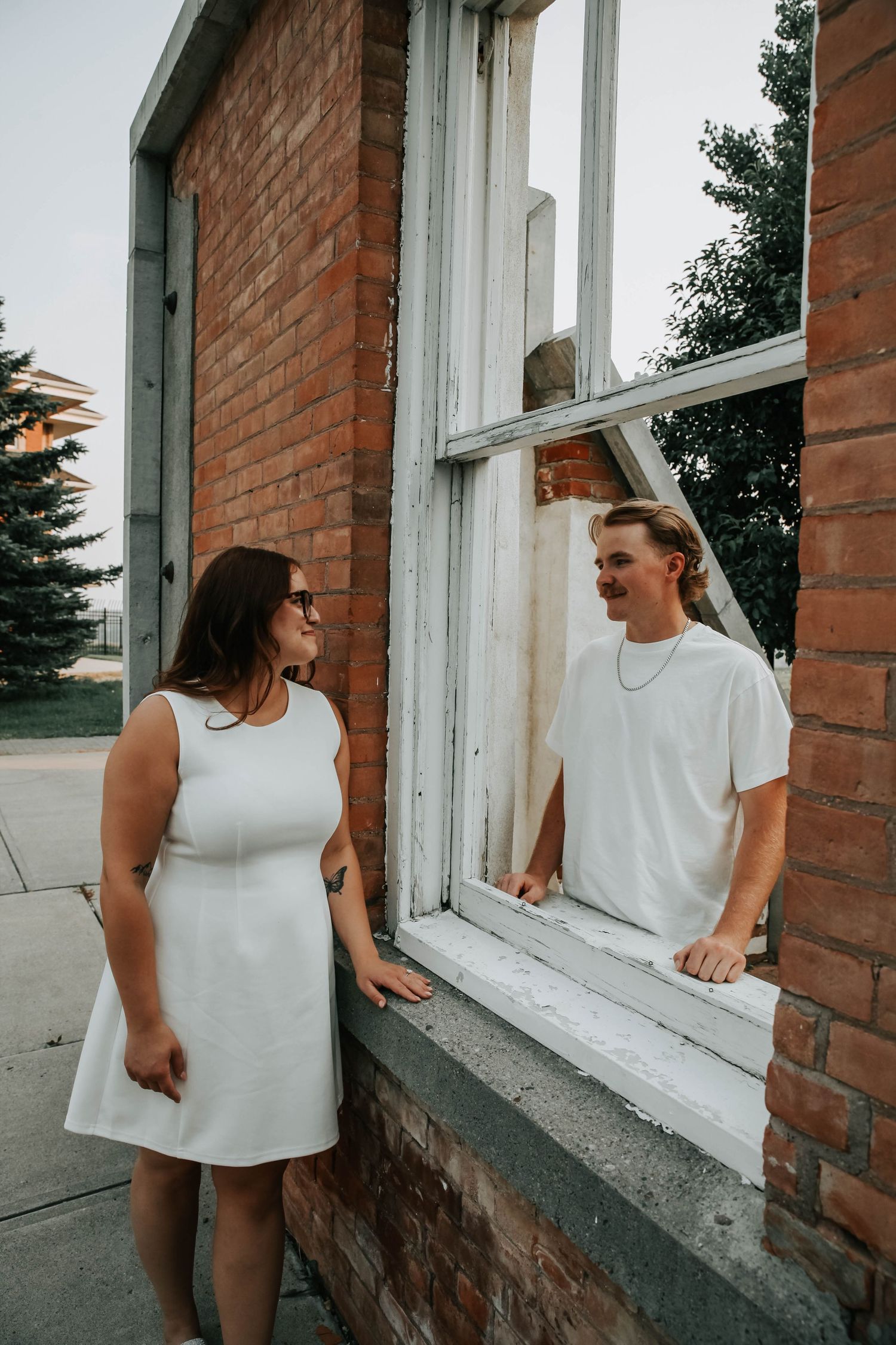engagement session photo shoots at the galt museum in lethbridge alberta