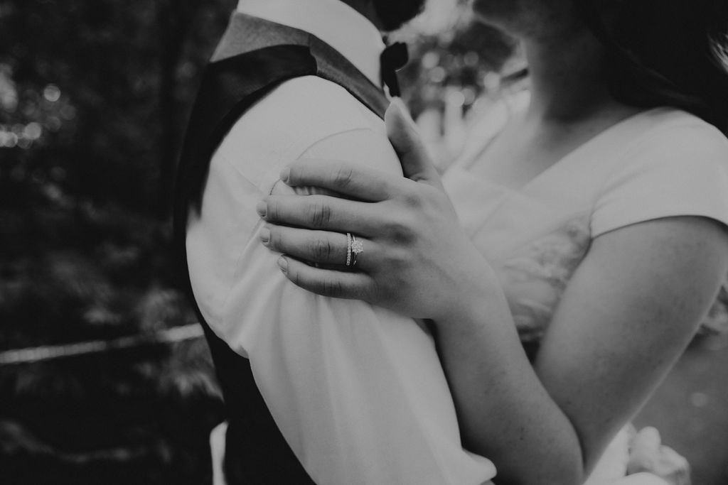 july wedding at the norland historic estate in lethbridge alberta
