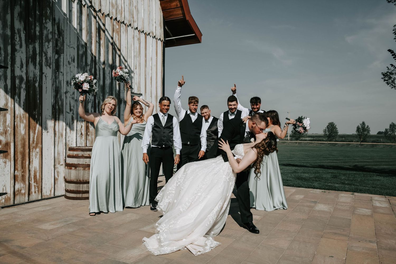 the country side barn wedding venue in Lethbridge Alberta. real wedding from this rustic chic barn venue two hours outside of Calgary AB