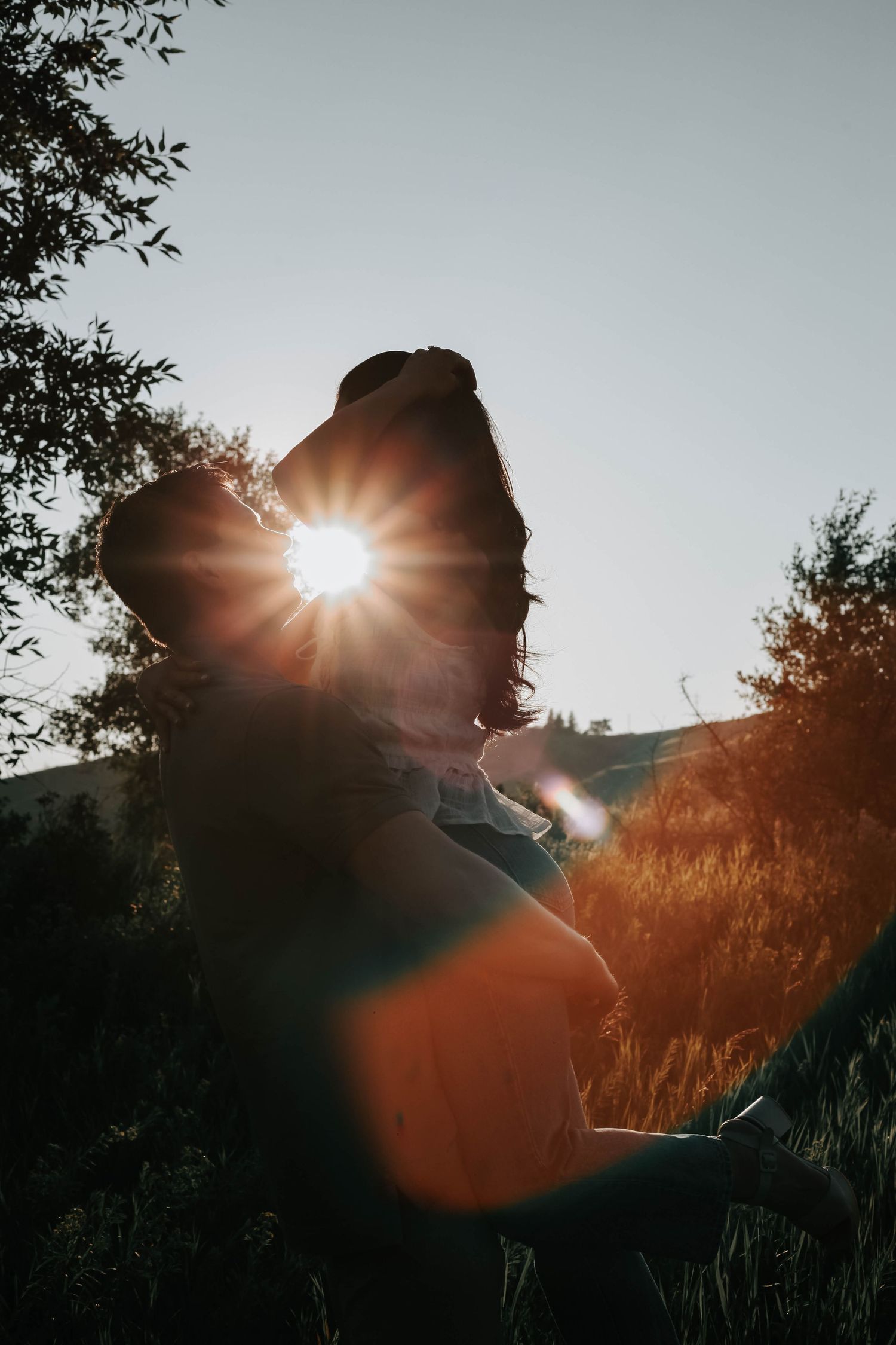 engagement session at popson park in lethbridge alberta
