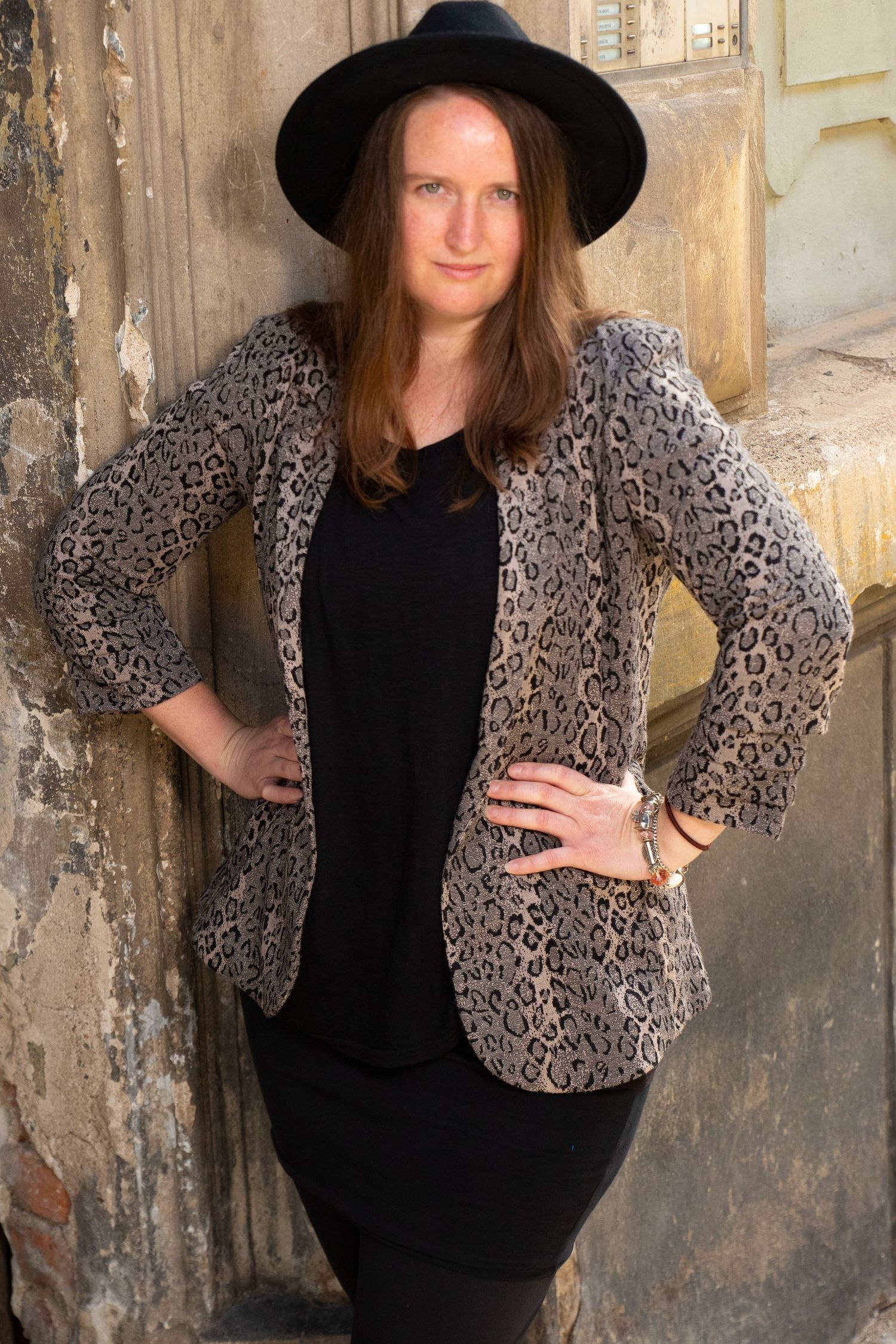 A wayfarer client of E. D. Simpson Photography taken in her home in Prague, Czech Republic.