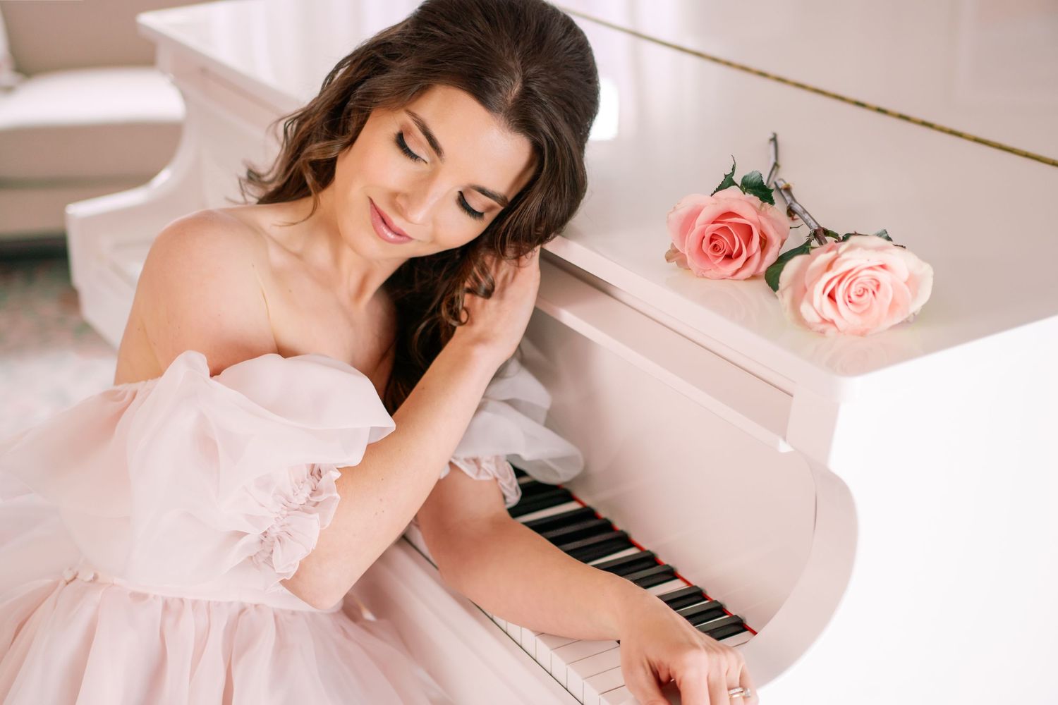 Portraits with piano with Katy Funke Music