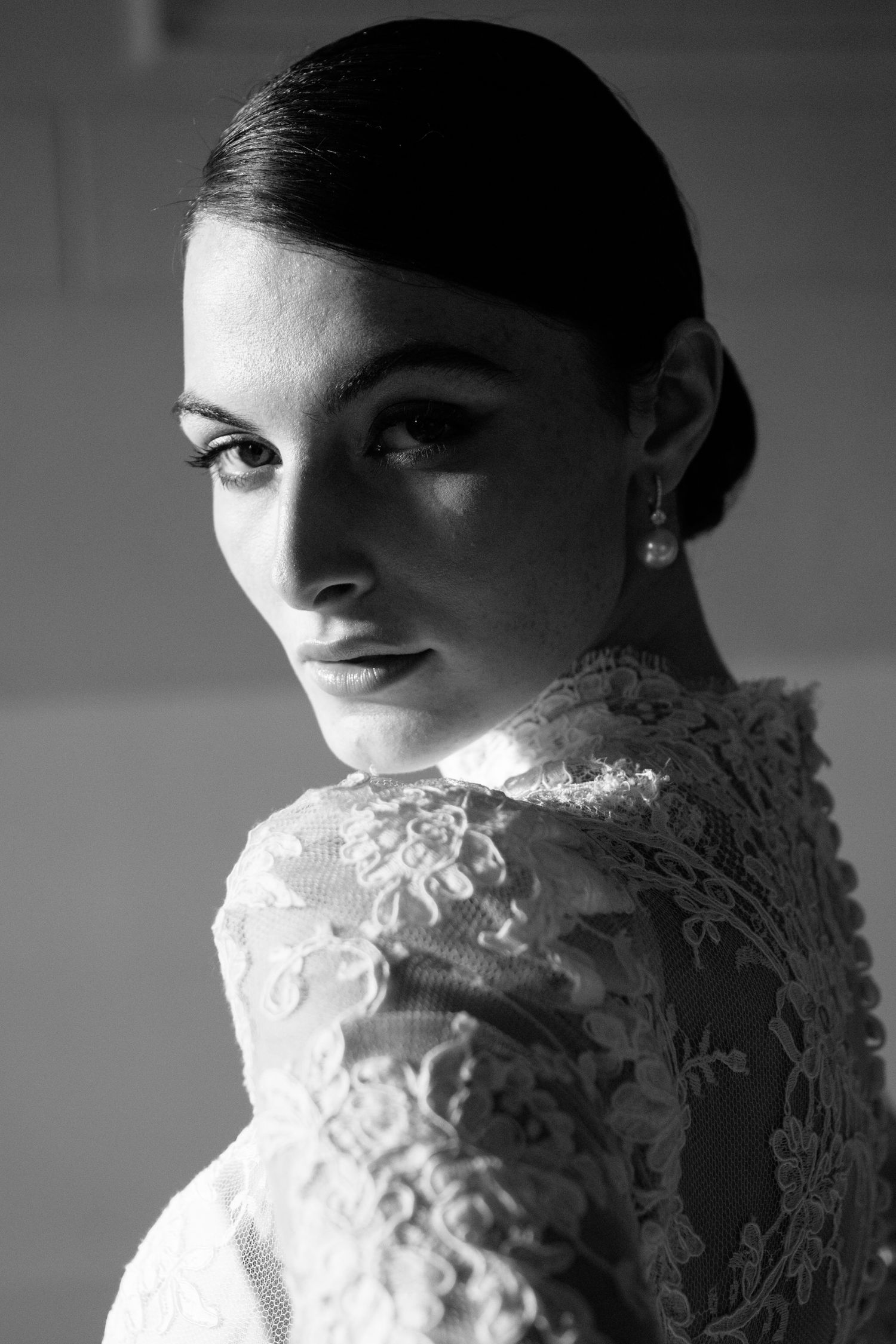 Fine art portrait of a bride photographed by a luxury destination wedding photographer in Calabria, Italy