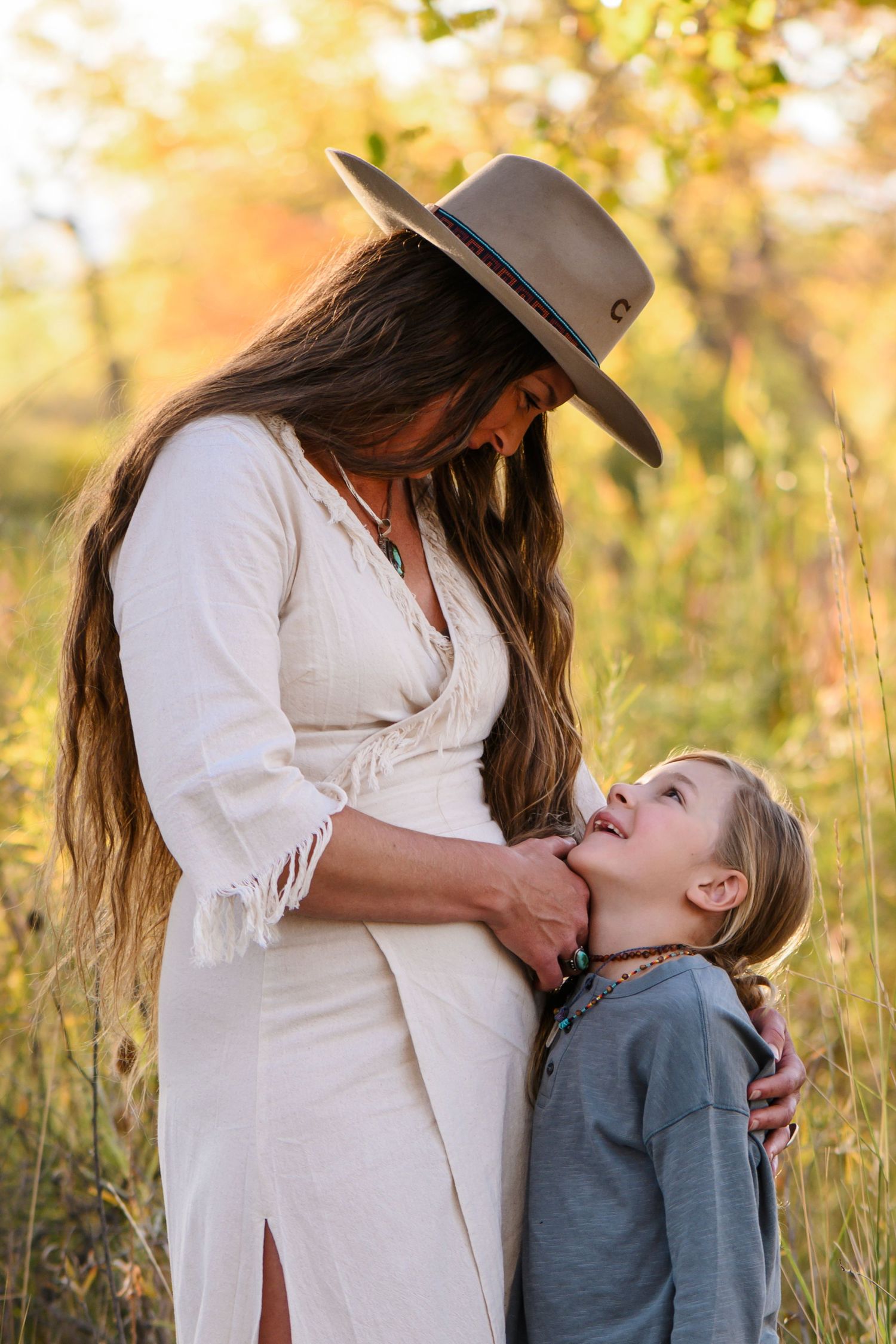 Child portrait photography, family session, outdoor family photography
