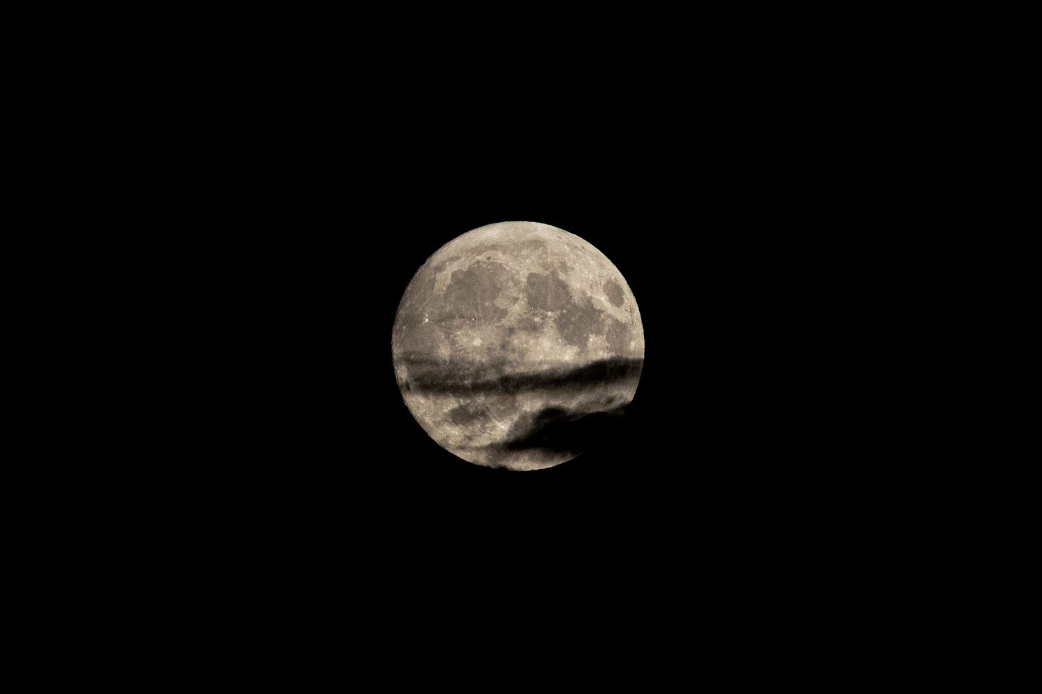 A picture of the moon