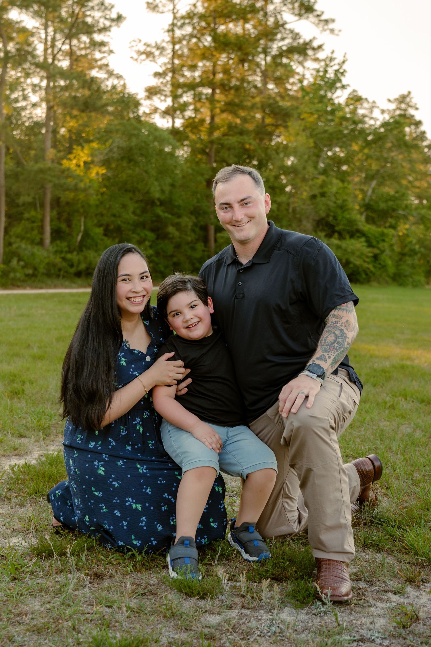 North Carolina wedding & family photographer serving Fayetteville and Raleigh couples, families, maternity & newborns.