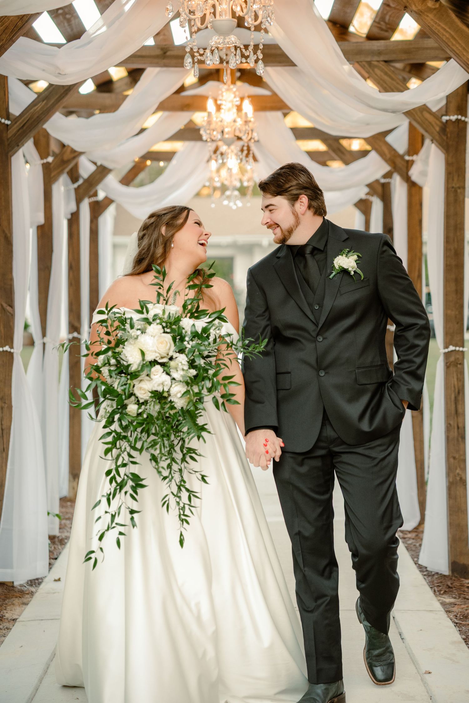 North Carolina wedding & portrait photographer serving Fayetteville and Eastern NC, specializing in couples, families, maternity & newborns.
