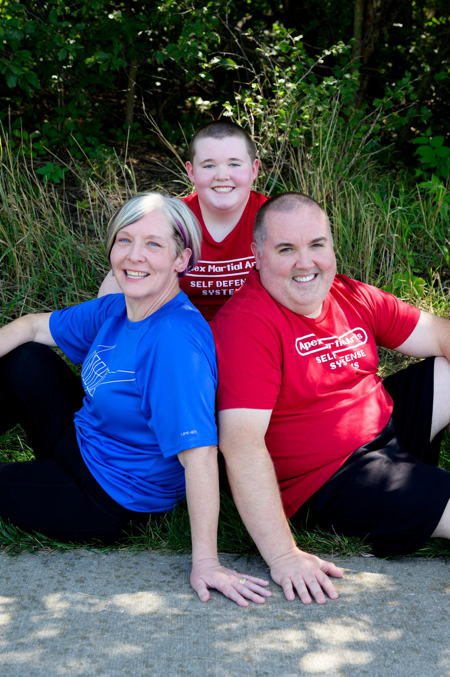Outdoor family portrait session at Prairie Queen Recreation Area in Papillion, Nebraska