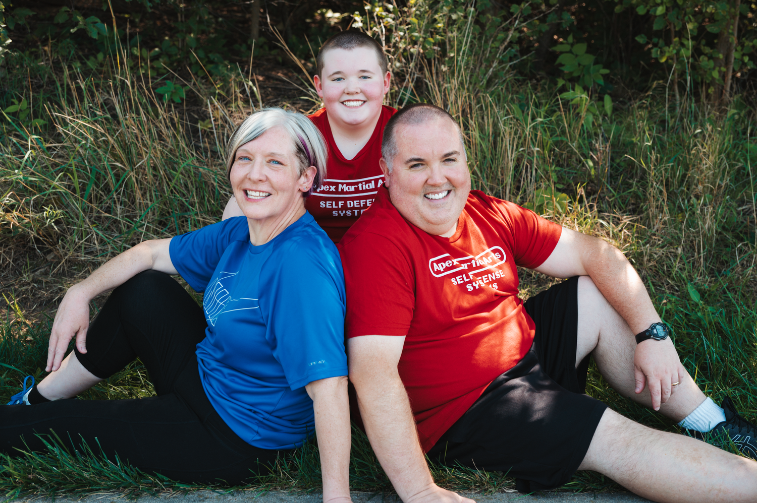 Family portrait session at Prairie Queen Recreation Area in Papillion, Nebraska