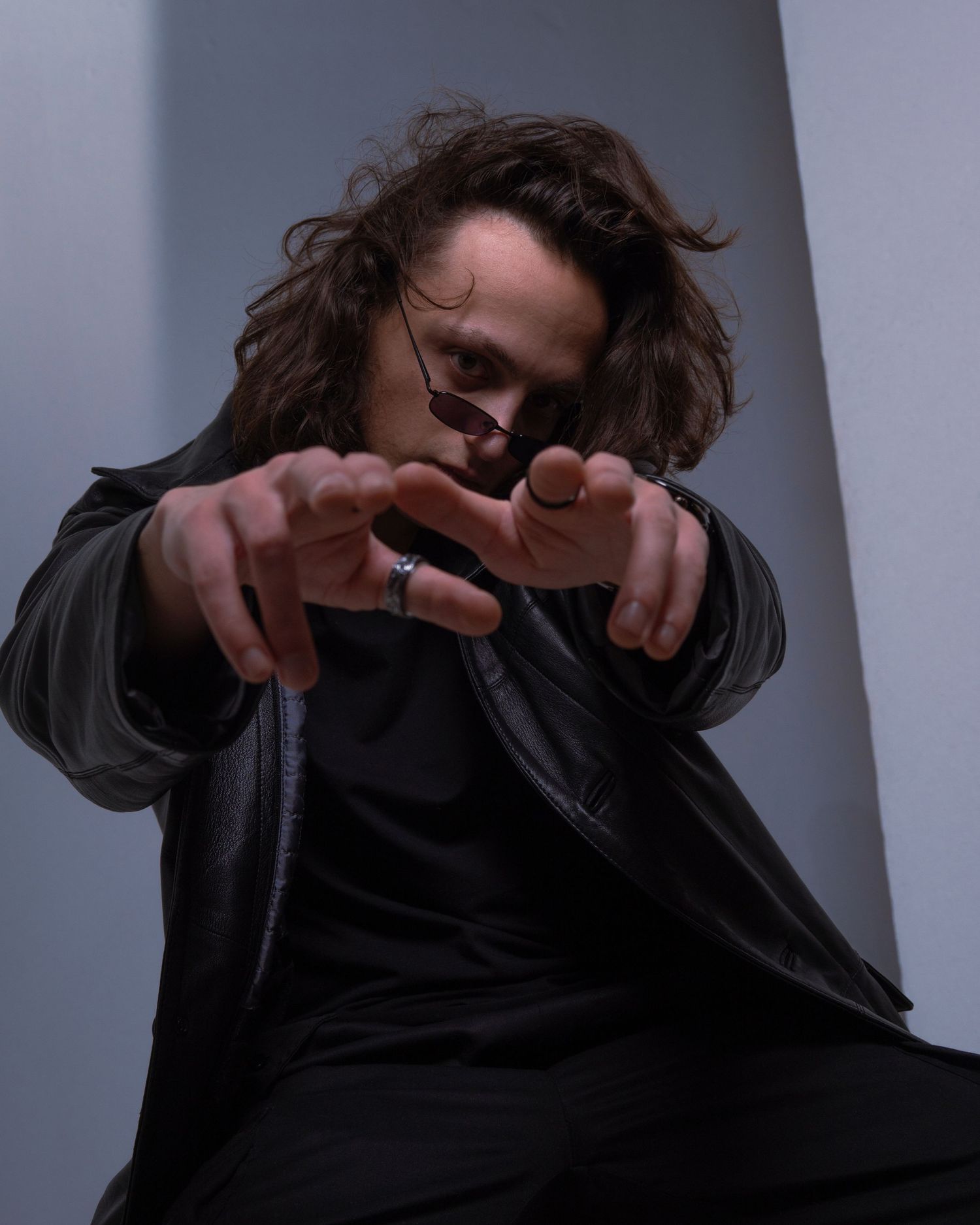 Photographie mode / portrait en studio sur paris lors de l'évènement Icastt mettant en avant le modèle.