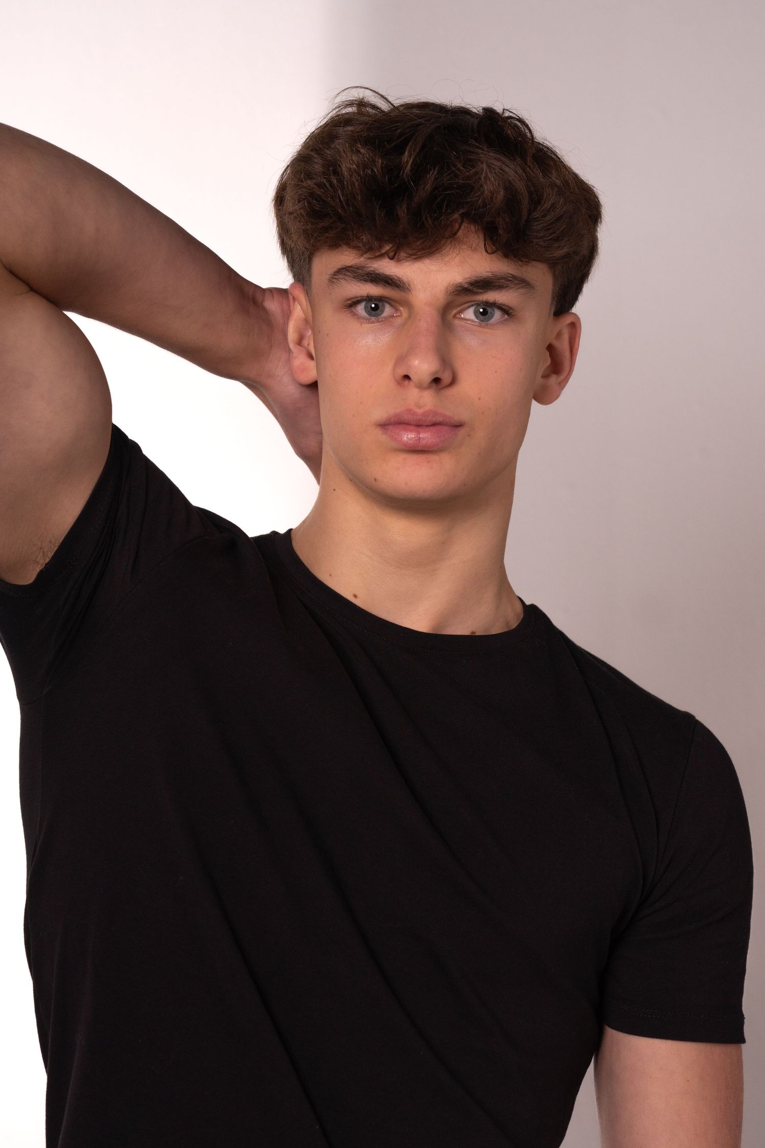 Photographie mode / portrait en studio sur paris lors de l'évènement Icastt mettant en avant le modèle.