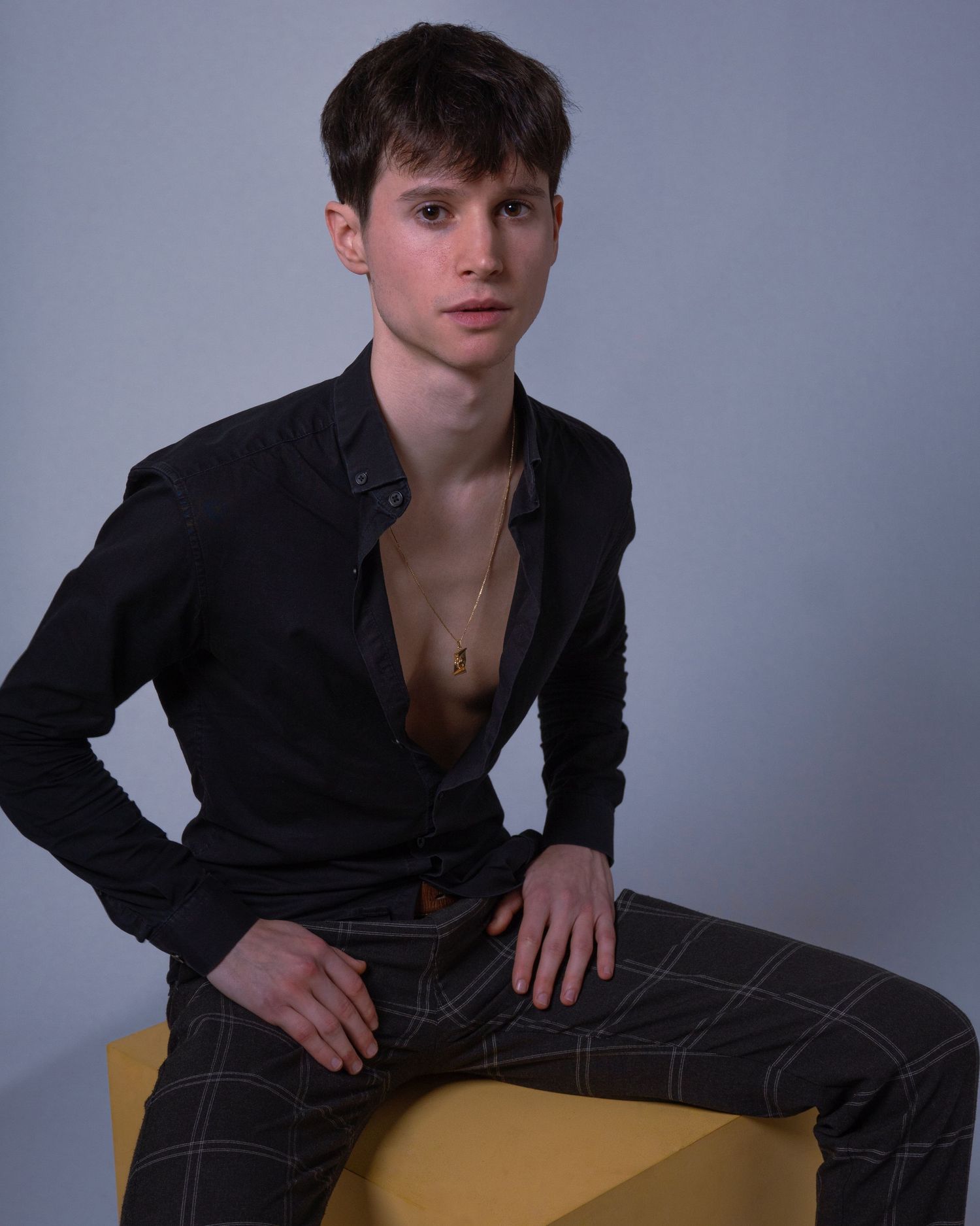 Photographie mode / portrait en studio sur paris lors de l'évènement Icastt mettant en avant le modèle.
